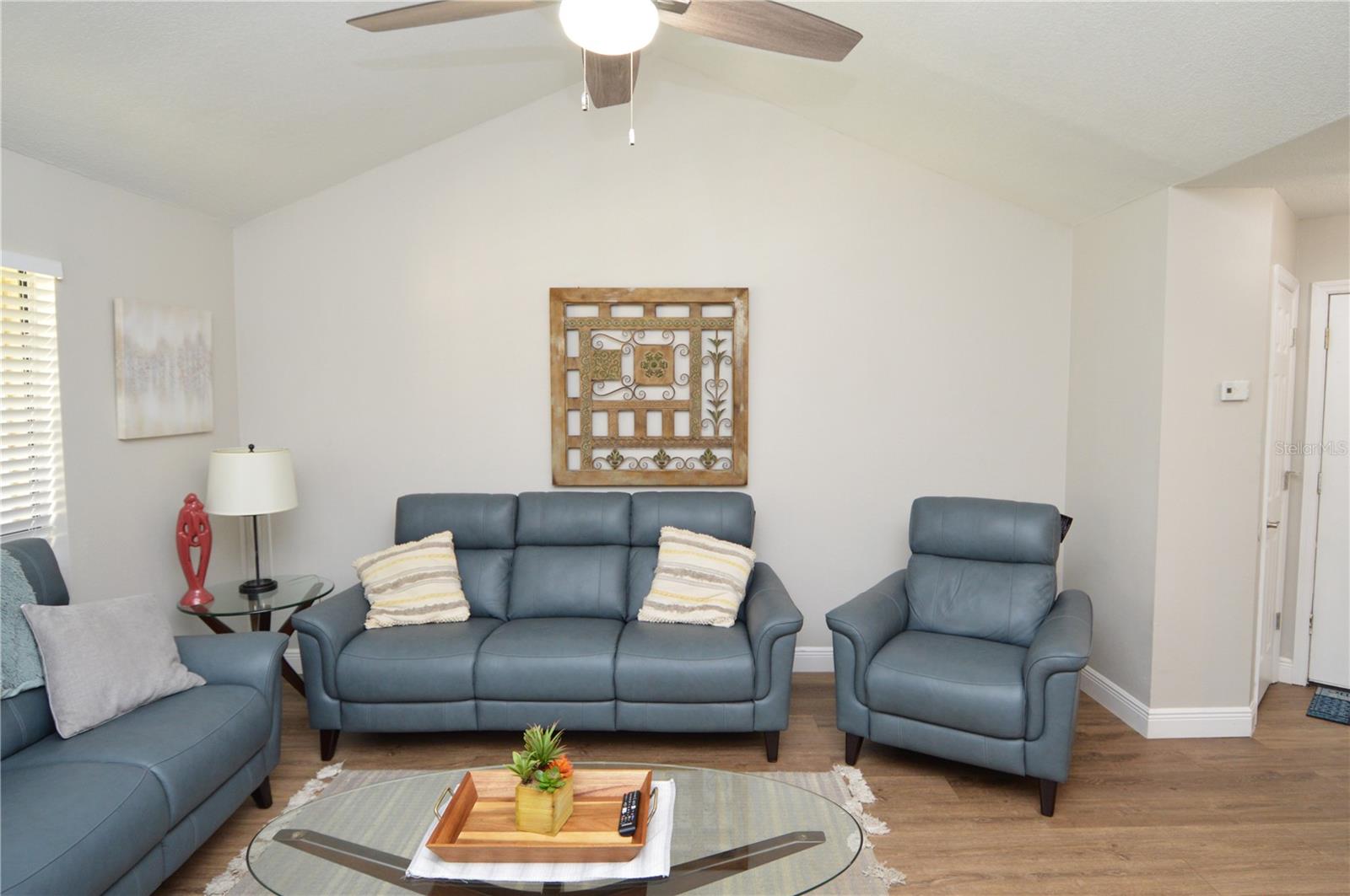 Image 20 of 100 For 8613 Mallard Reserve Drive 202