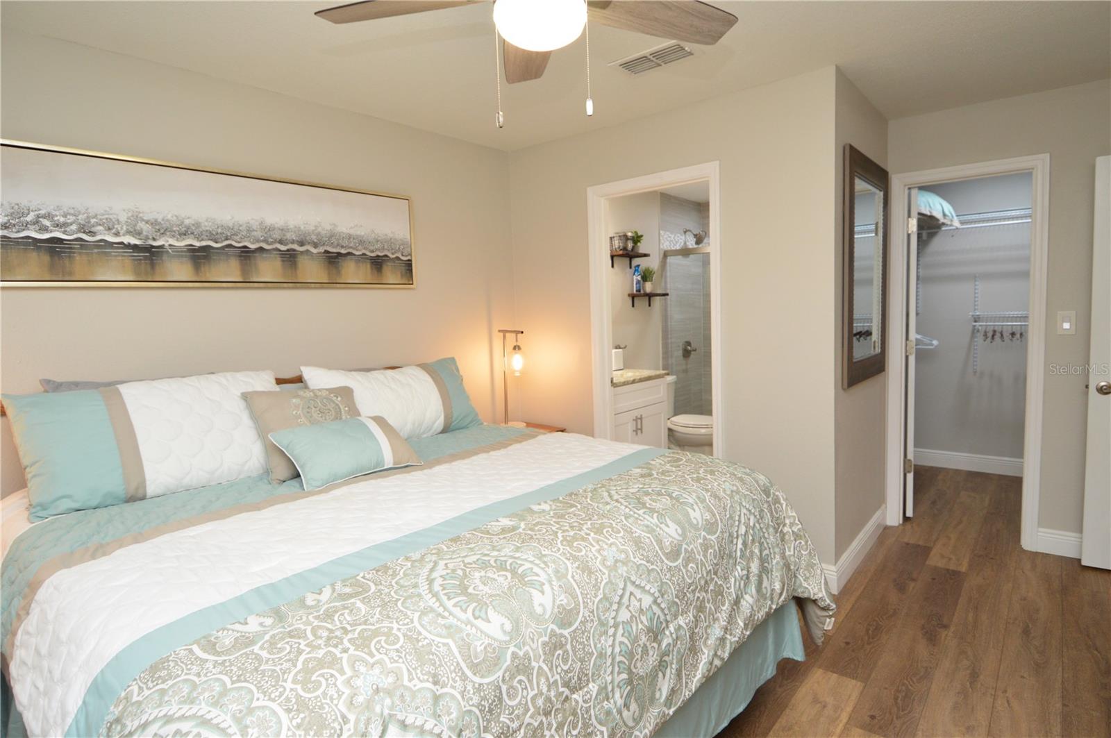 Image 29 of 100 For 8613 Mallard Reserve Drive 202