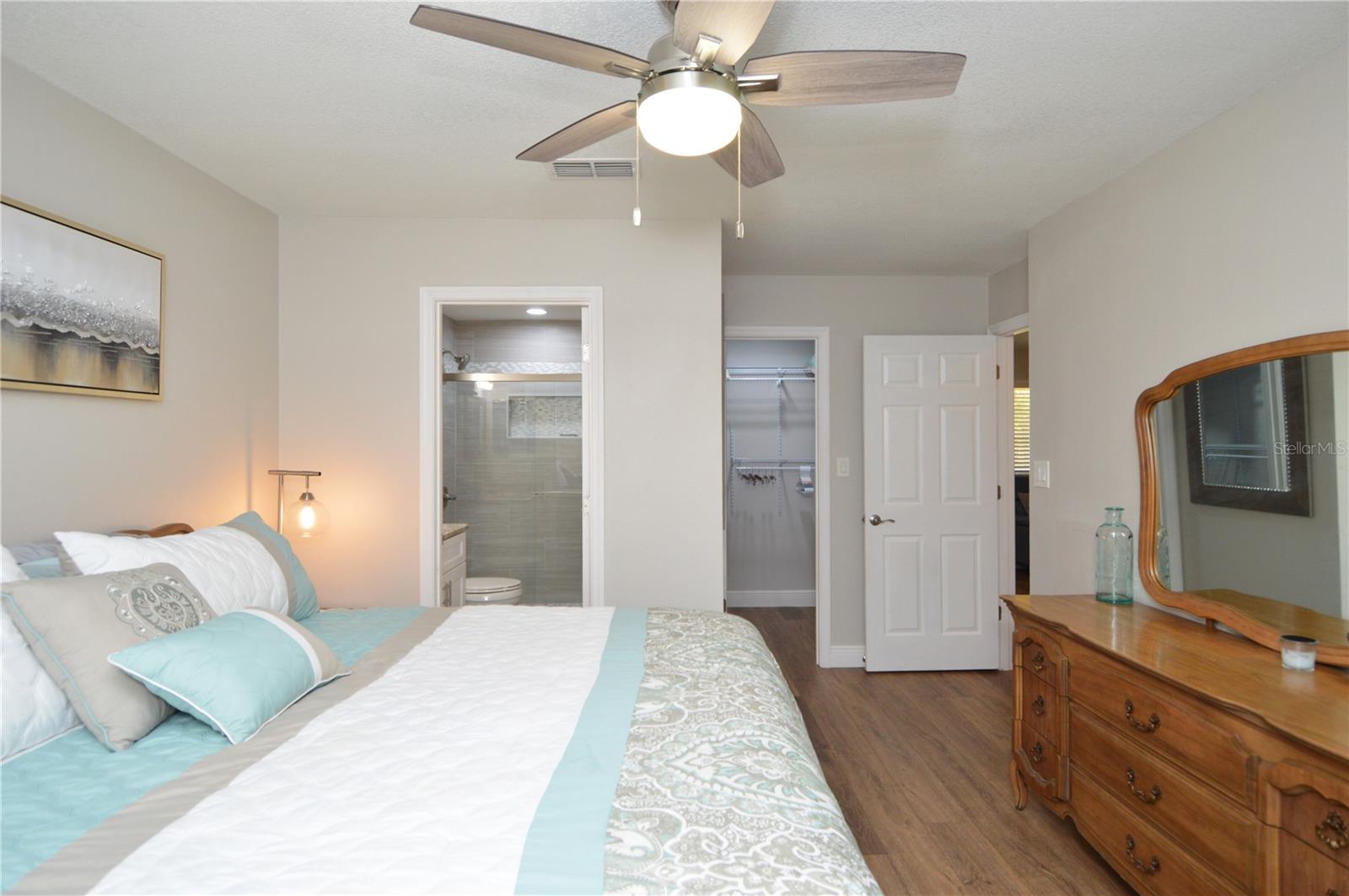 Image 34 of 100 For 8613 Mallard Reserve Drive 202