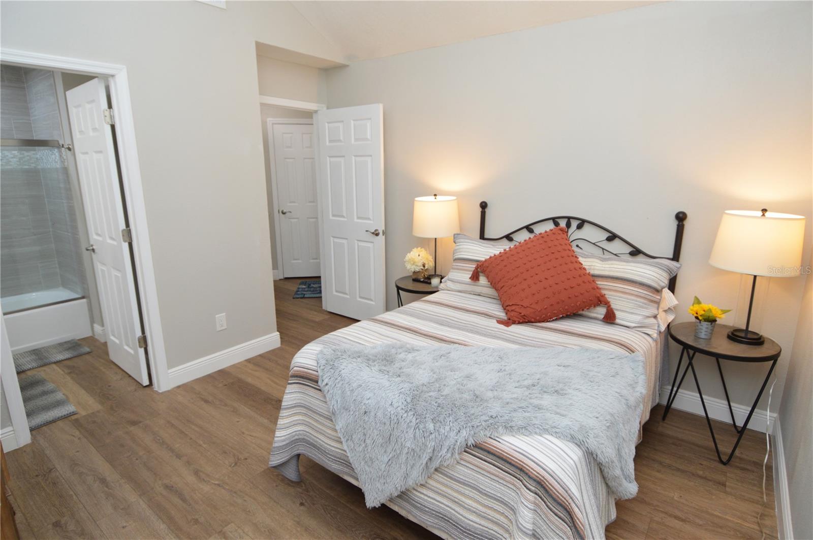 Image 40 of 100 For 8613 Mallard Reserve Drive 202