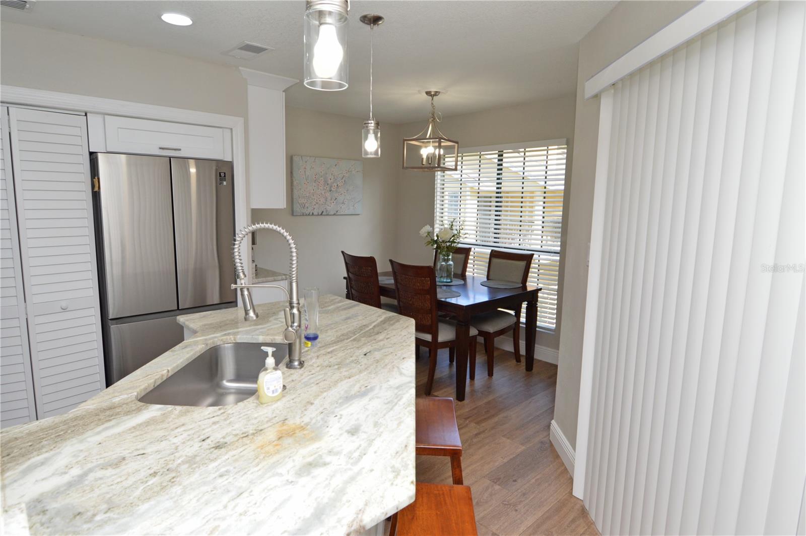 Image 5 of 100 For 8613 Mallard Reserve Drive 202