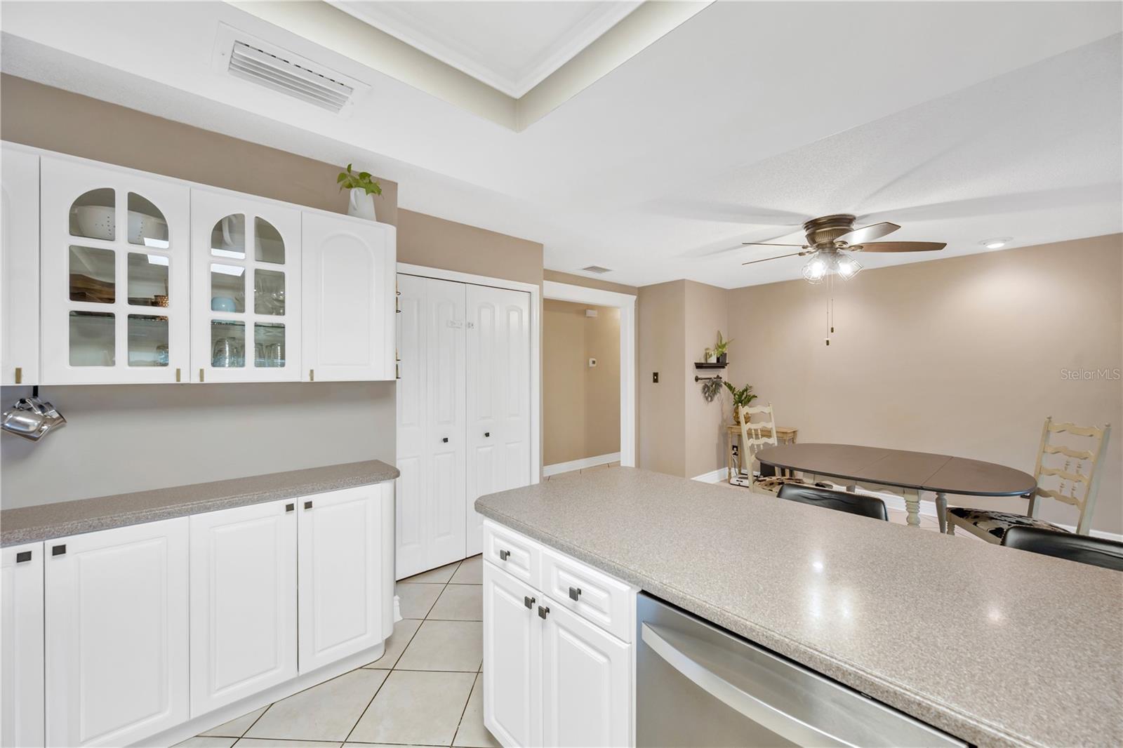 Image 18 of 62 For 13921 Cherry Dale Lane