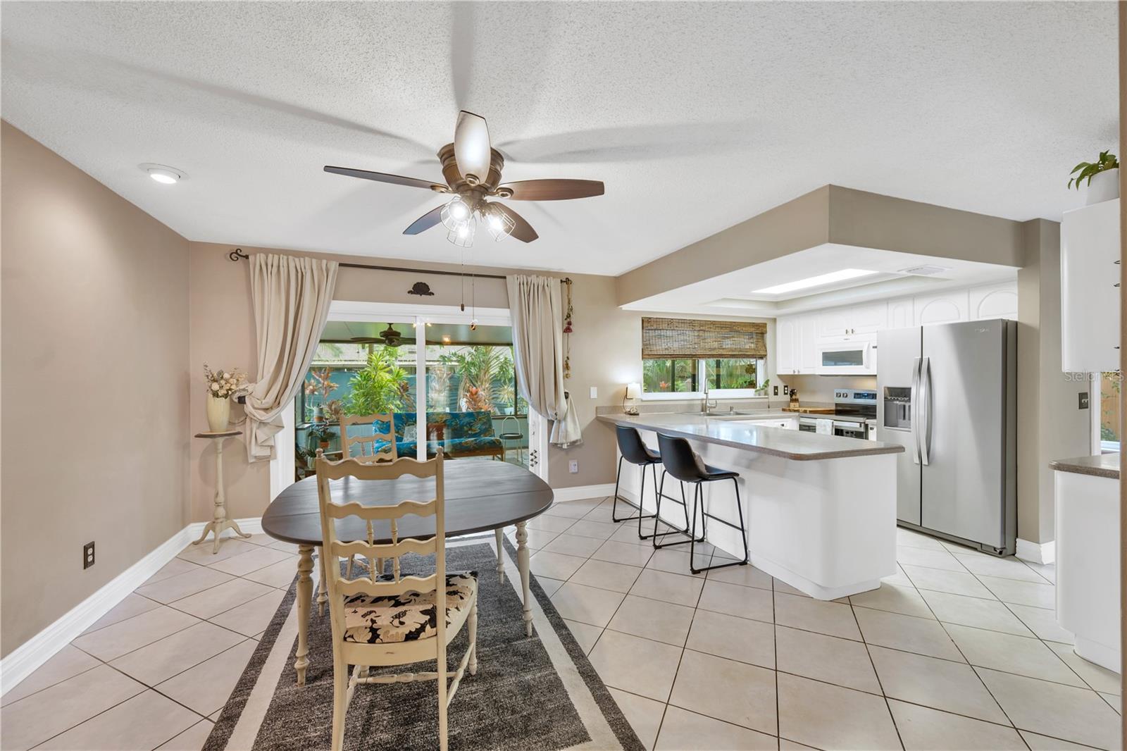 Image 22 of 62 For 13921 Cherry Dale Lane