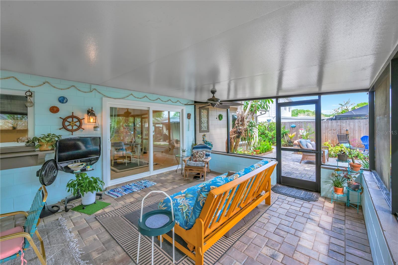 Image 41 of 62 For 13921 Cherry Dale Lane