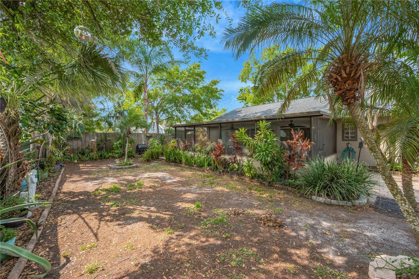 Image 55 of 62 For 13921 Cherry Dale Lane