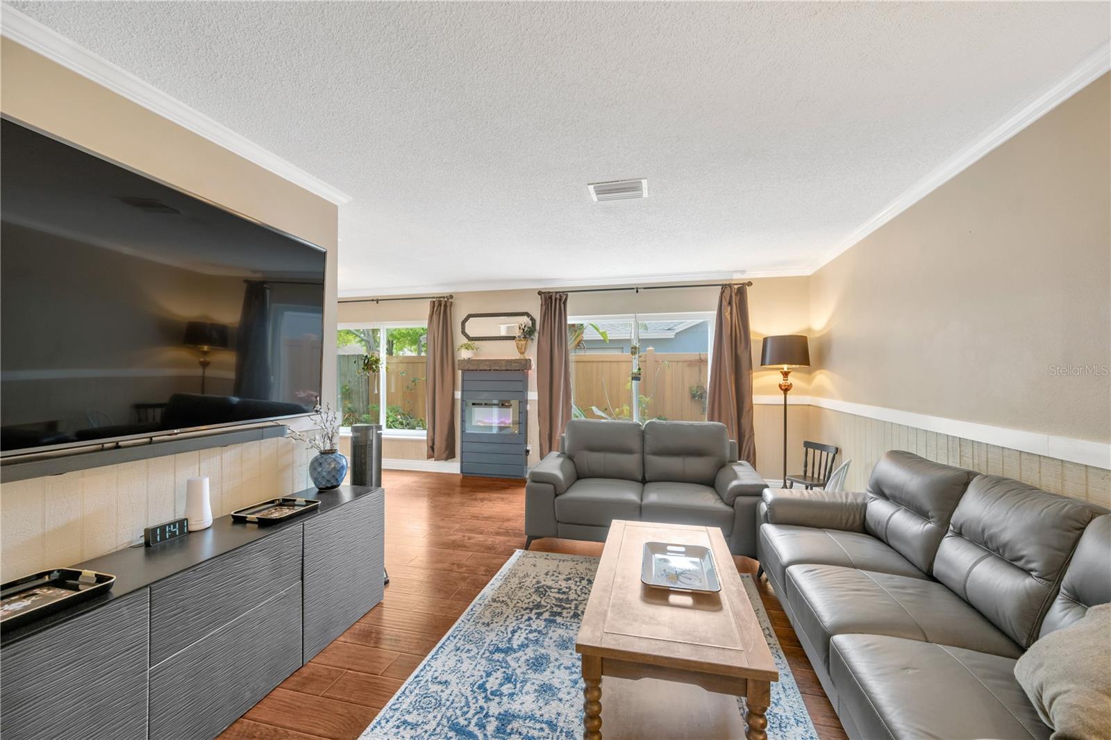 Image 7 of 62 For 13921 Cherry Dale Lane