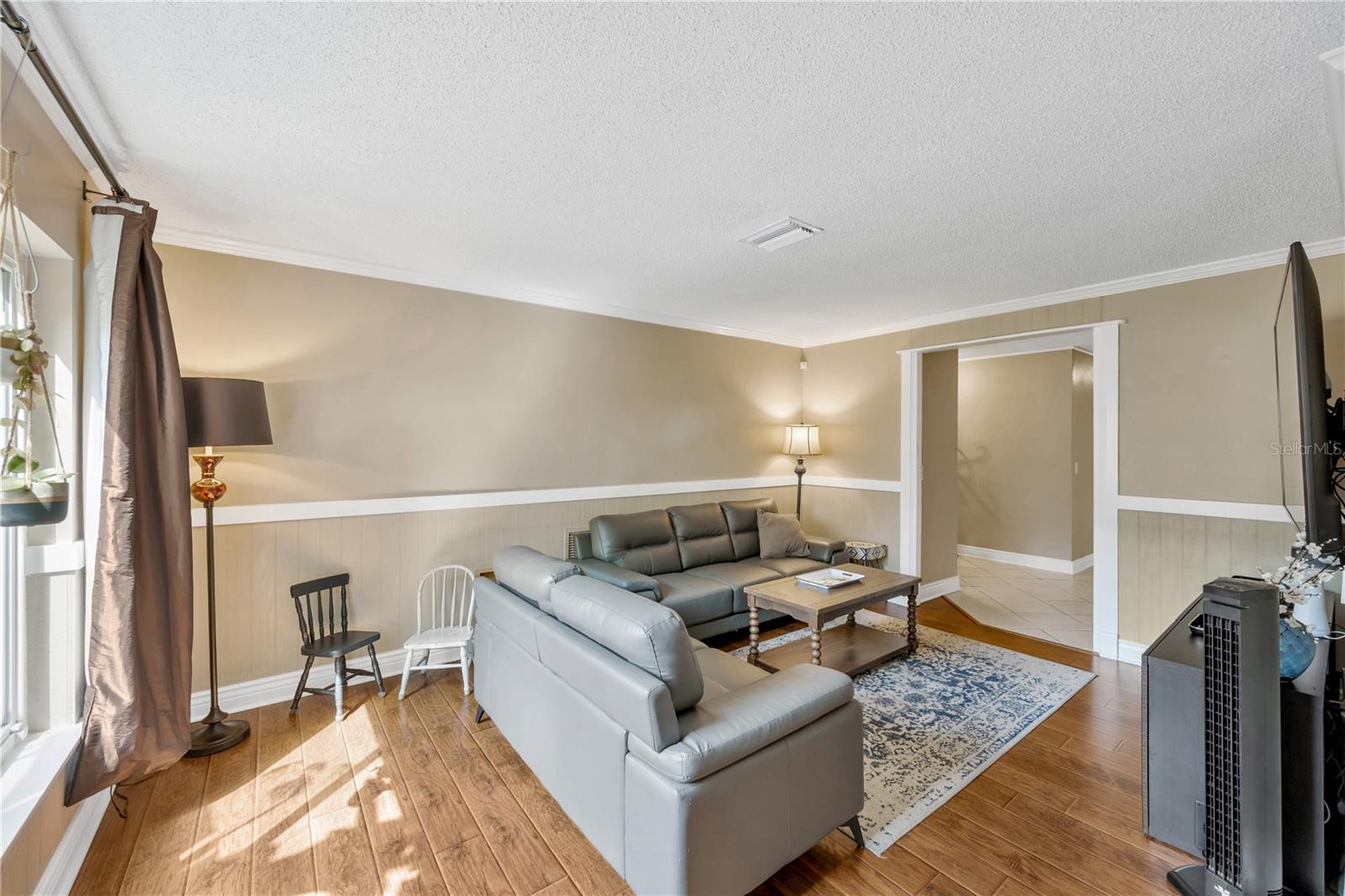 Image 9 of 62 For 13921 Cherry Dale Lane