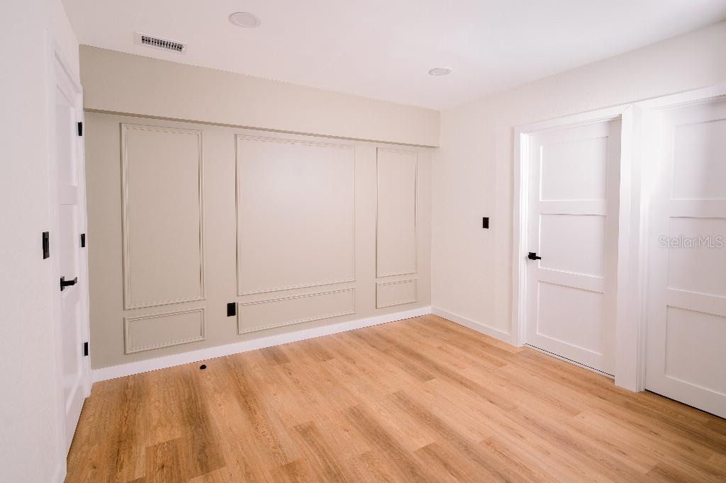 Image 14 of 33 For 219 Corona Avenue