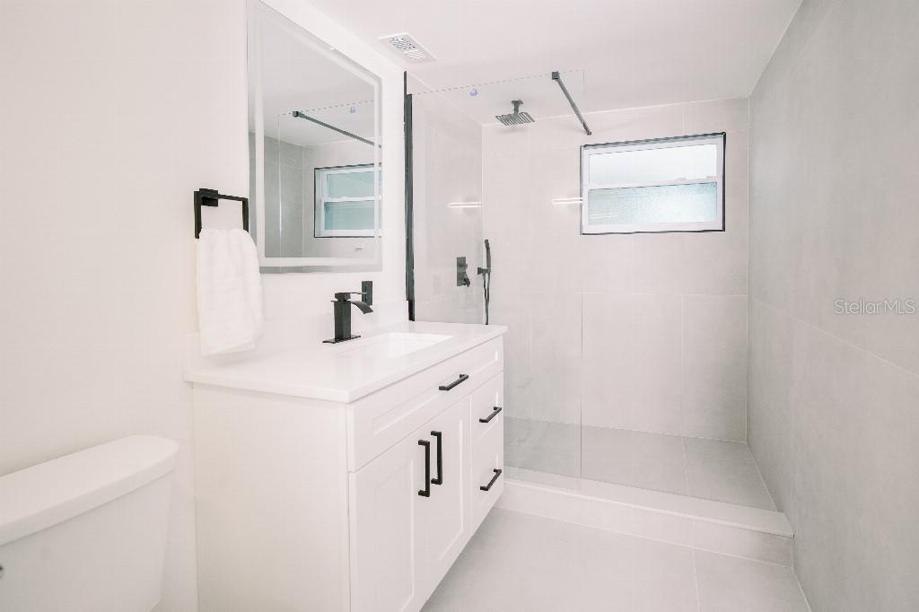 Image 15 of 33 For 219 Corona Avenue