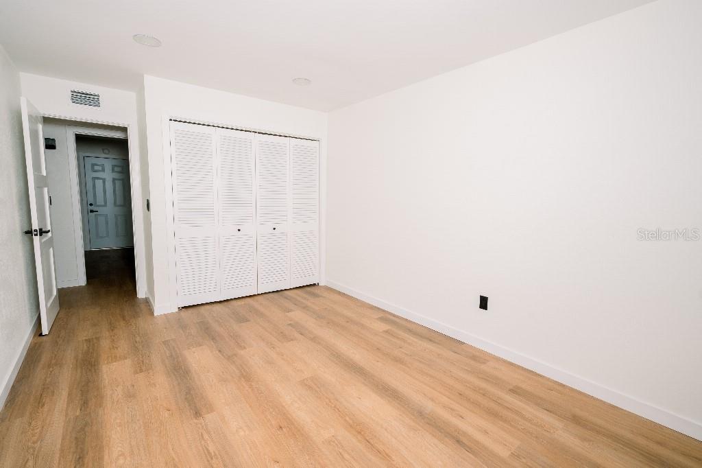 Image 18 of 33 For 219 Corona Avenue