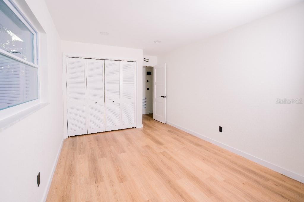 Image 19 of 33 For 219 Corona Avenue