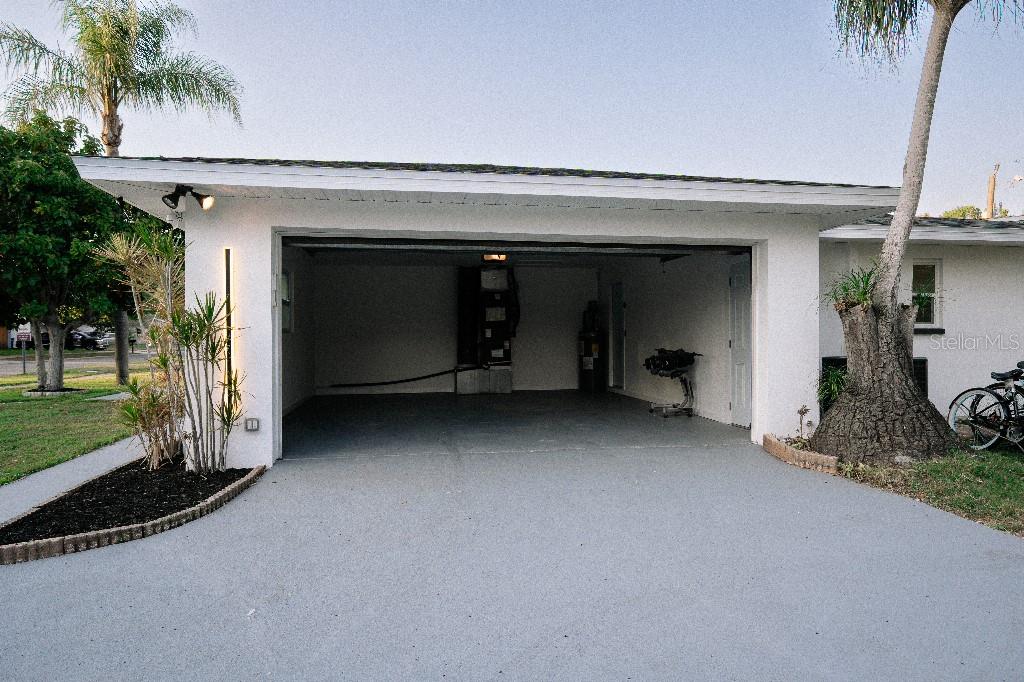 Image 25 of 33 For 219 Corona Avenue