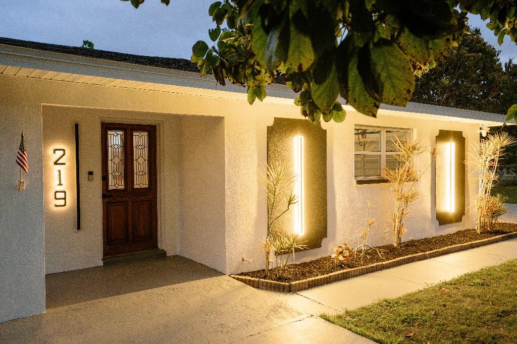 Image 30 of 33 For 219 Corona Avenue