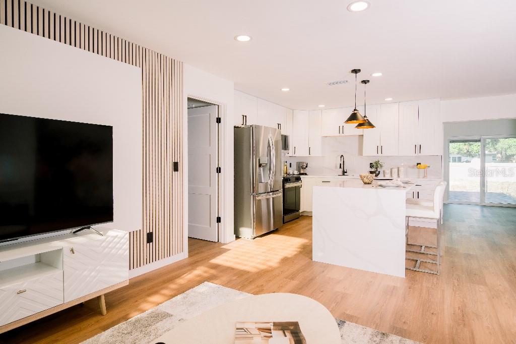 Image 5 of 33 For 219 Corona Avenue