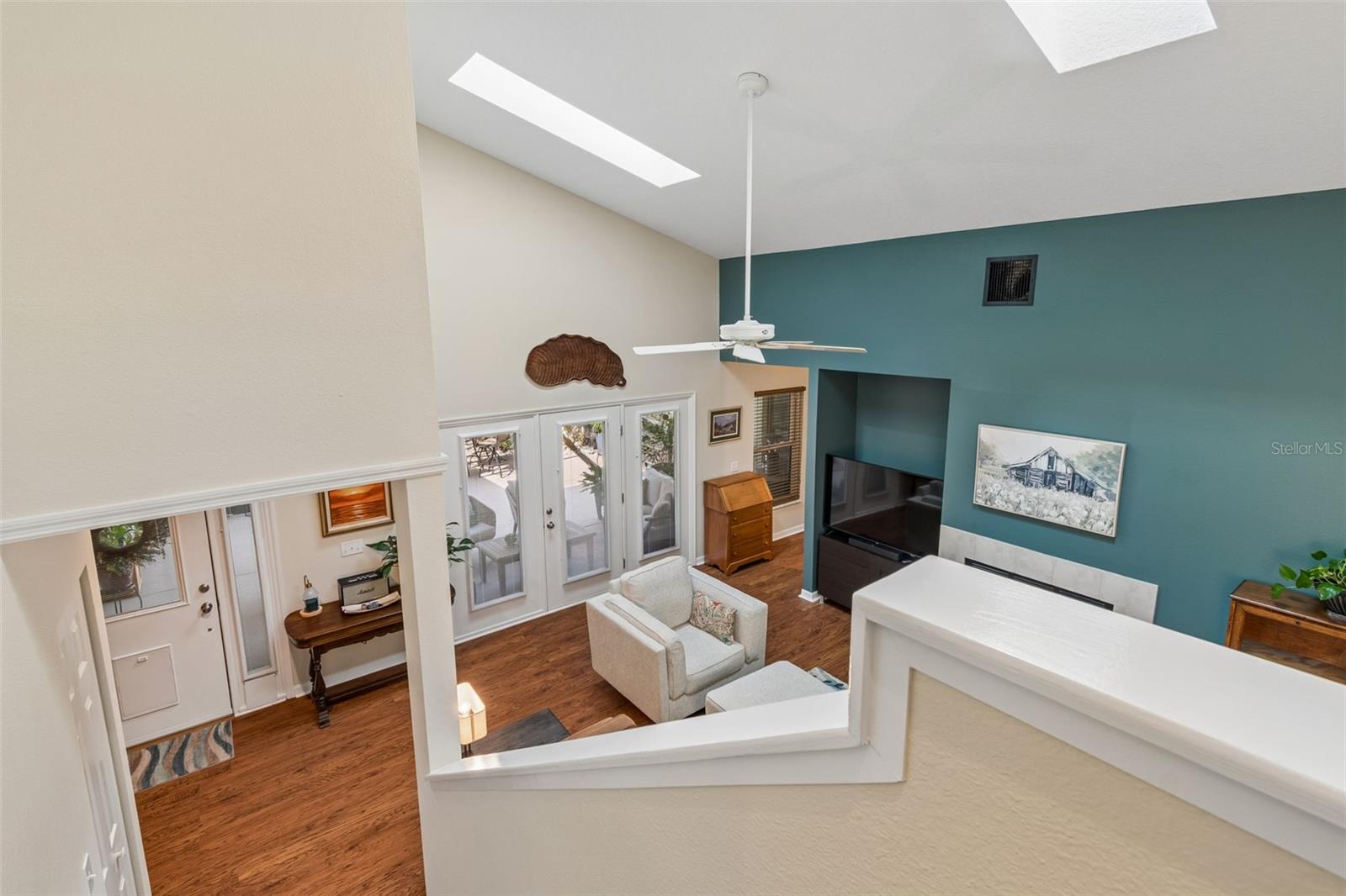 Listing photo id 17 for 5024 Umber Way S