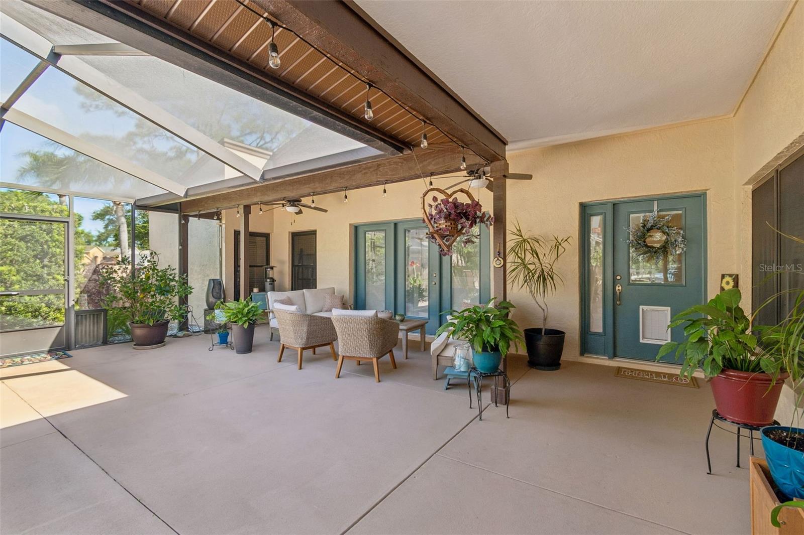 Listing photo id 1 for 5024 Umber Way S