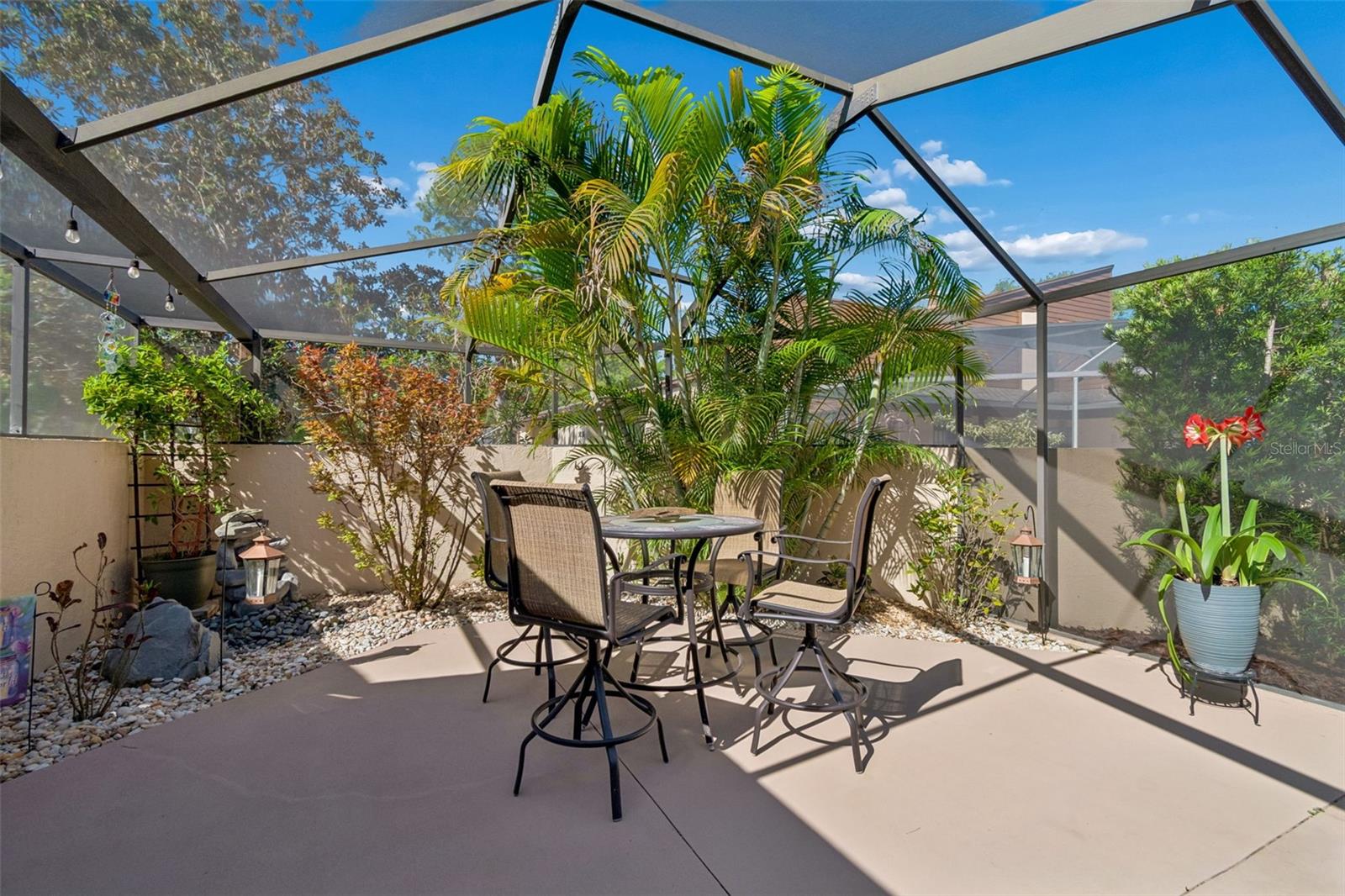 Listing photo id 30 for 5024 Umber Way S