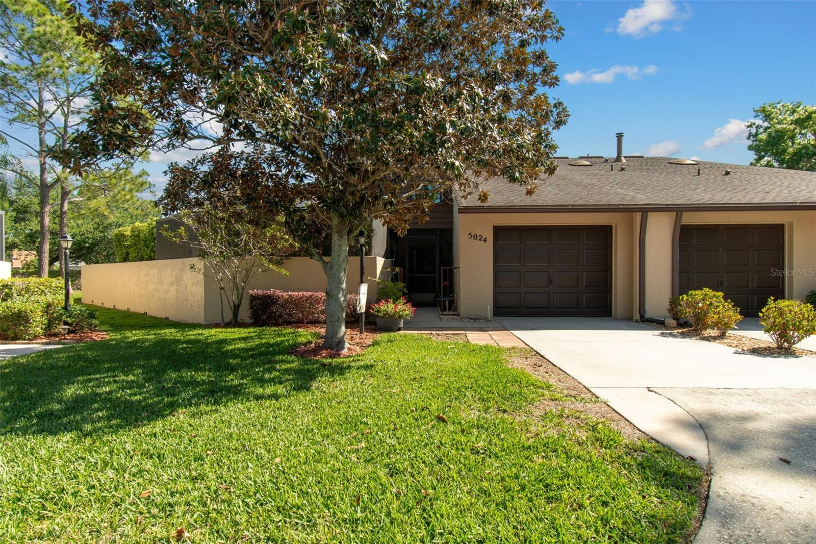 Listing photo id 42 for 5024 Umber Way S