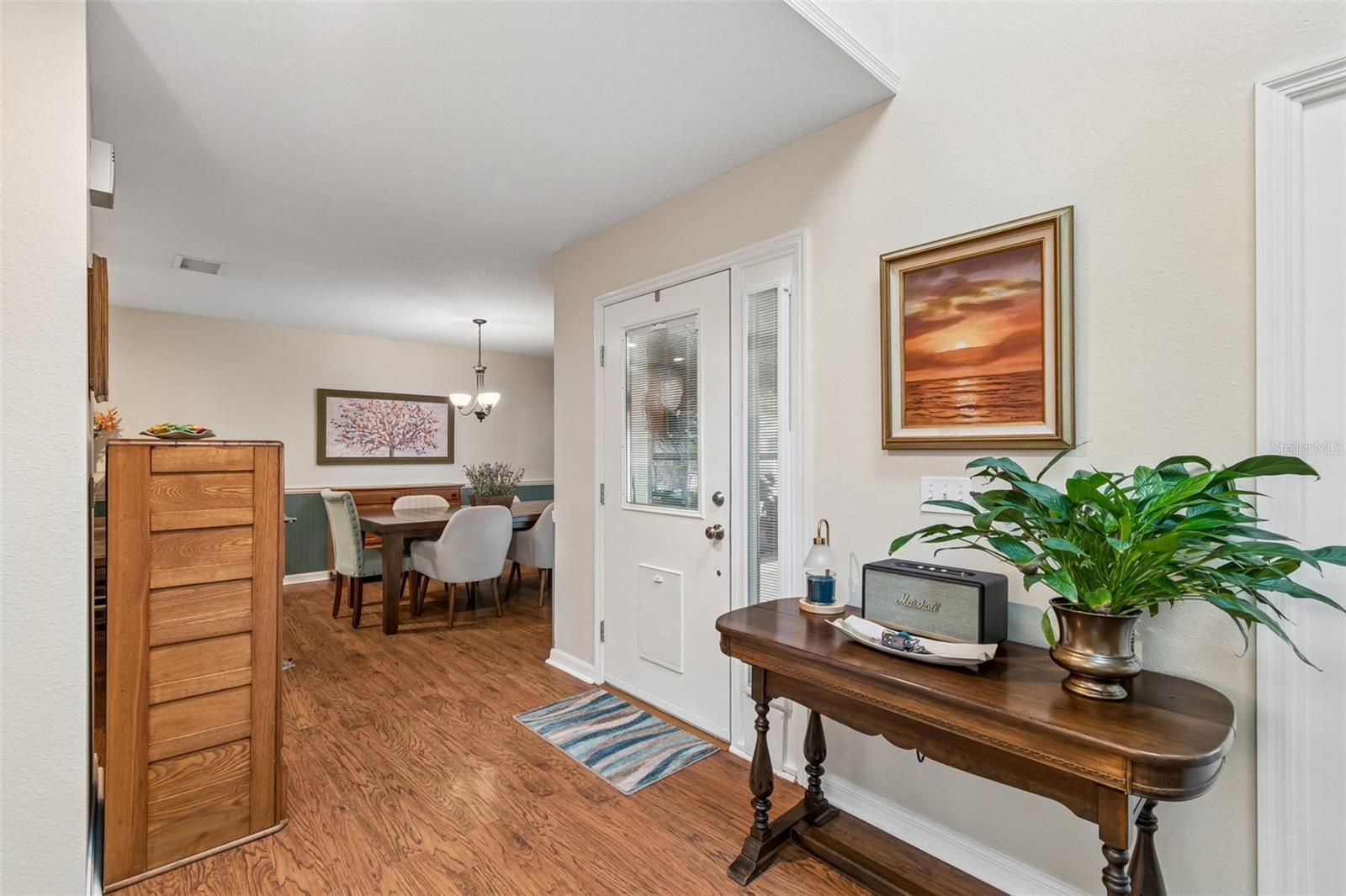 Listing photo id 5 for 5024 Umber Way S