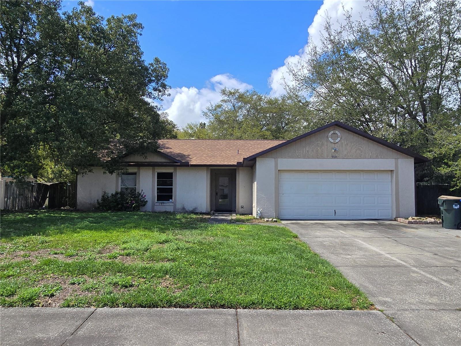 Listing Details for 910 Whisler Court, ST CLOUD, FL 34769