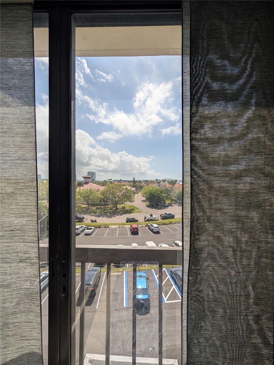 Image 15 of 83 For 255 Dolphin Point 505