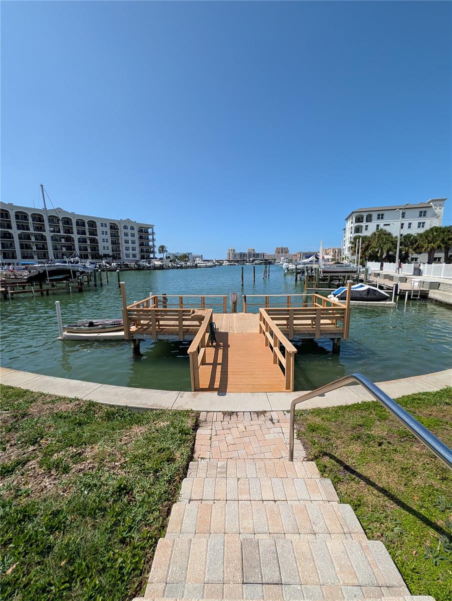 Image 2 of 83 For 255 Dolphin Point 505