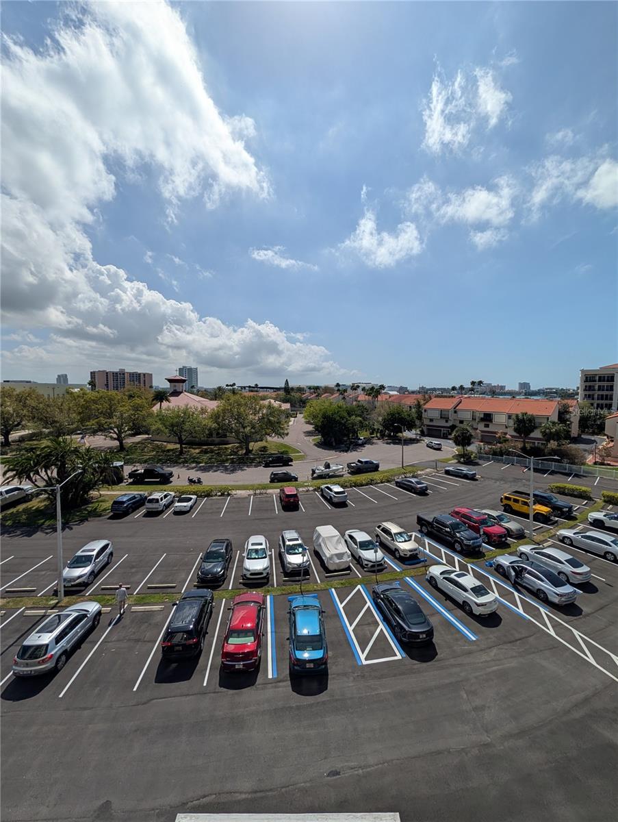 Image 33 of 83 For 255 Dolphin Point 505