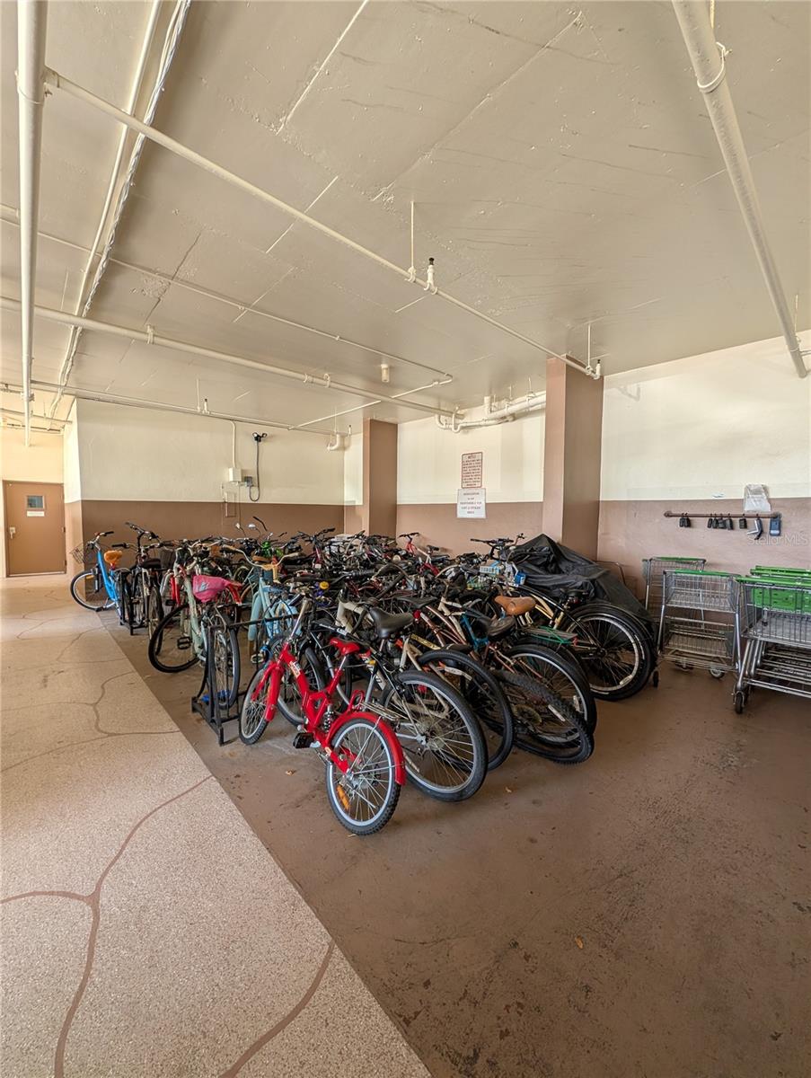 Image 44 of 83 For 255 Dolphin Point 505