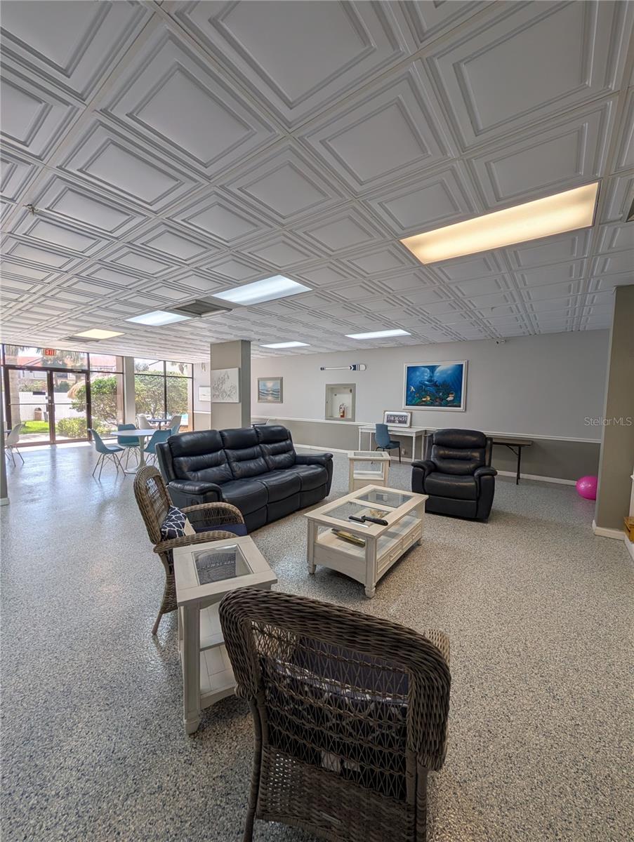 Image 49 of 83 For 255 Dolphin Point 505