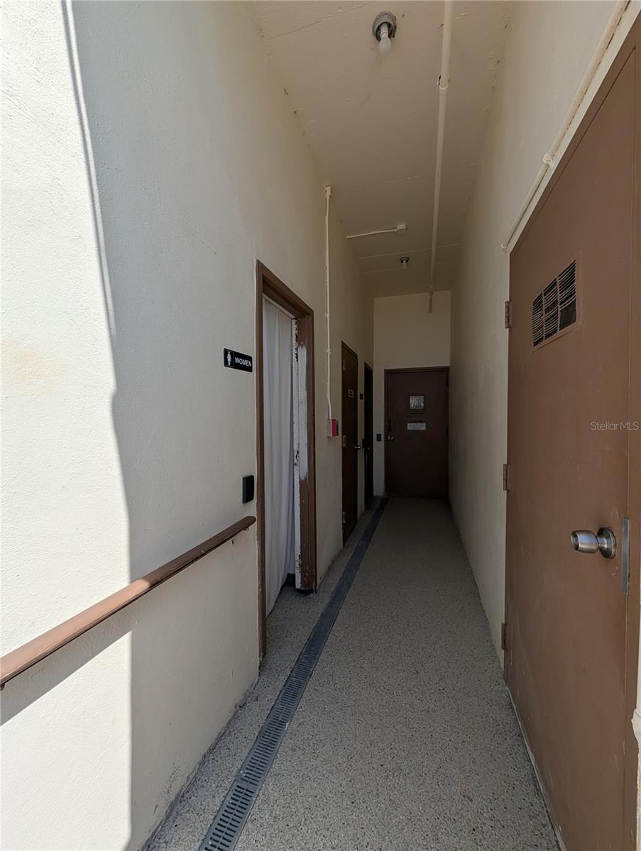 Image 52 of 83 For 255 Dolphin Point 505