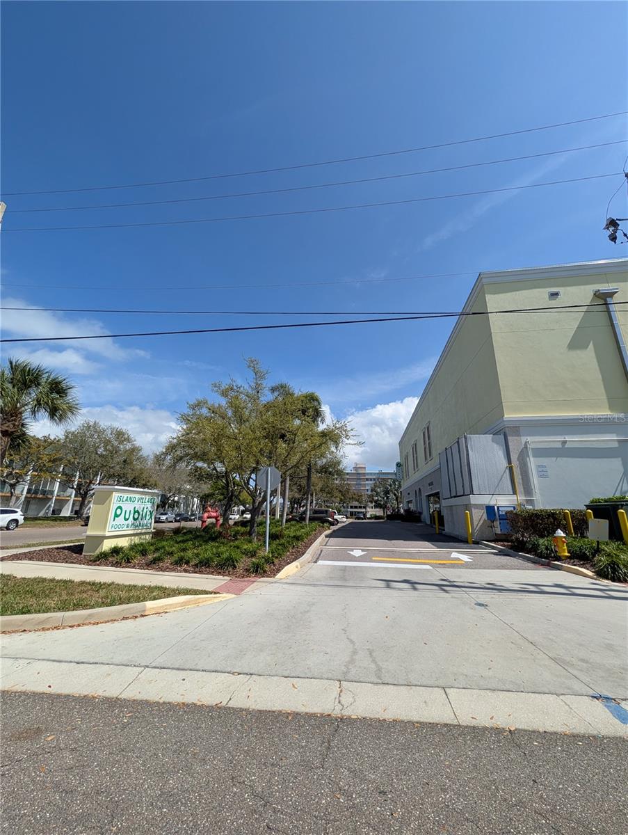 Image 67 of 83 For 255 Dolphin Point 505