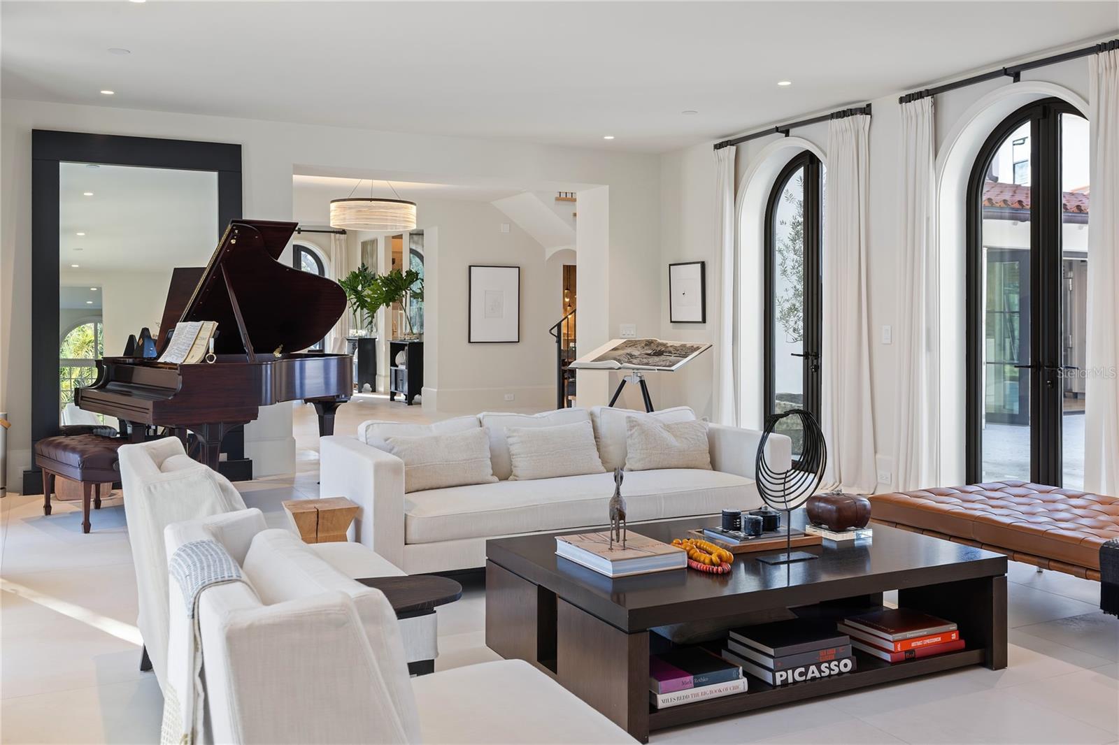 Listing photo id 10 for 416 Brightwaters Boulevard Ne