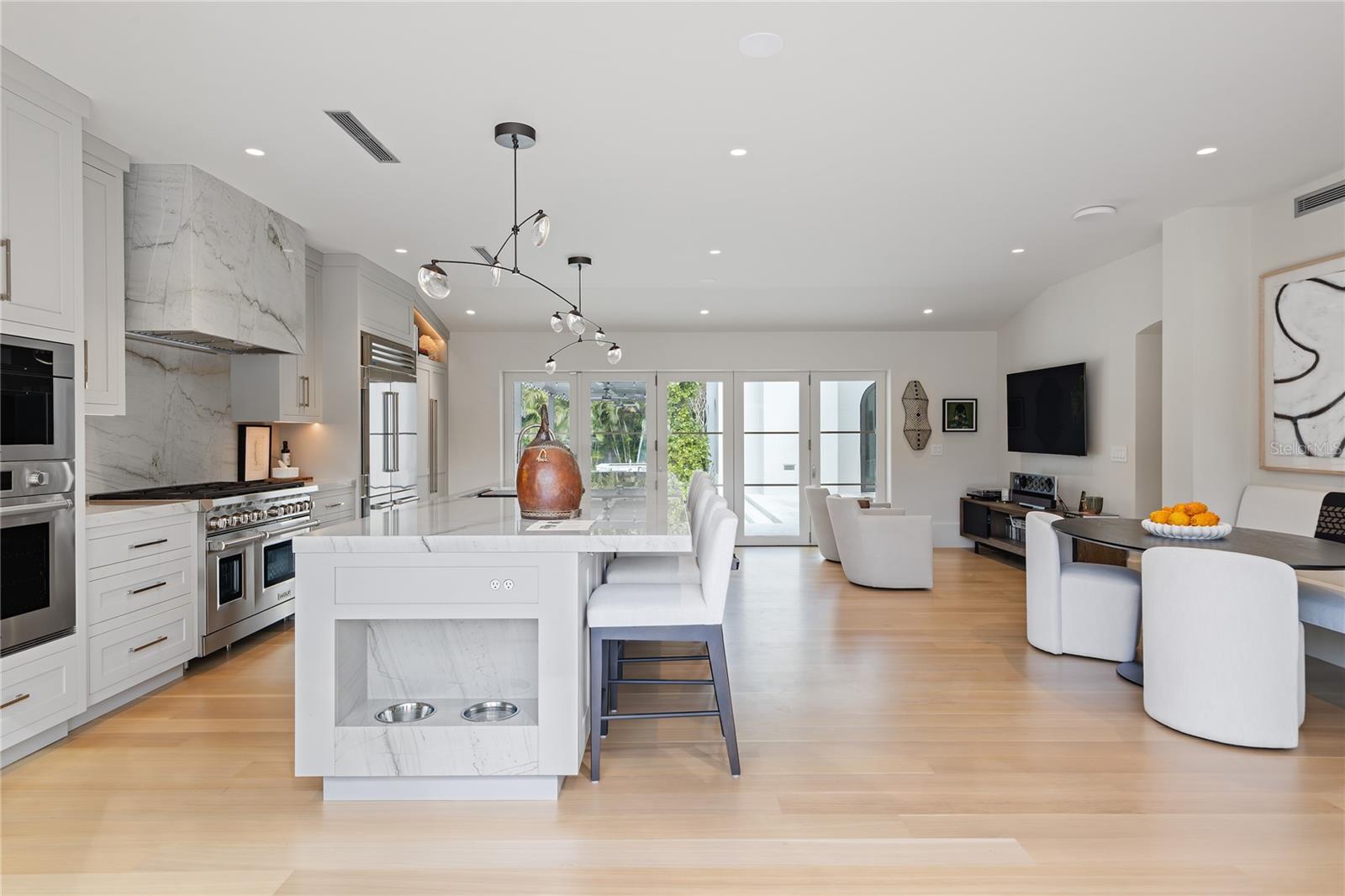 Listing photo id 17 for 416 Brightwaters Boulevard Ne