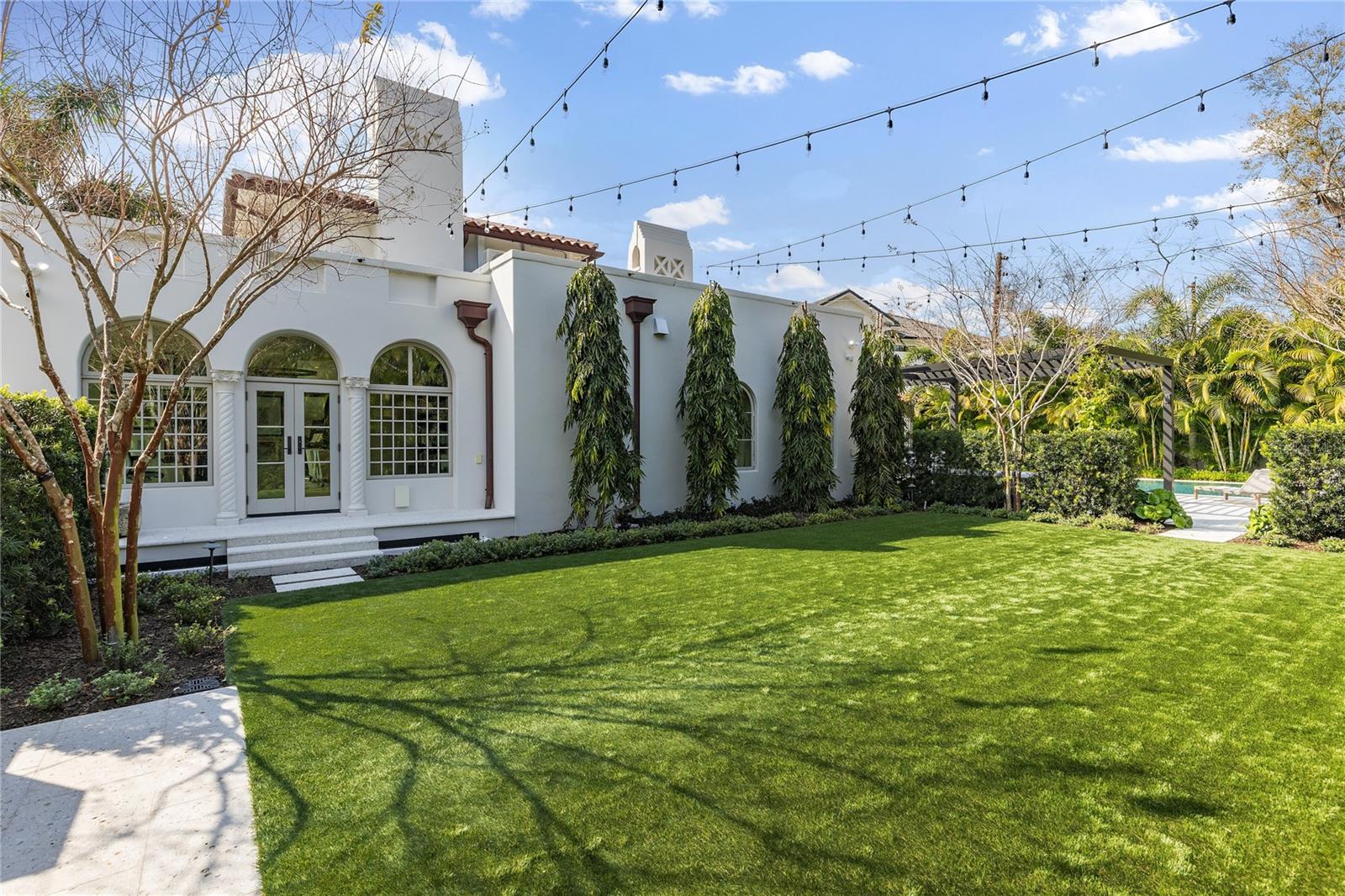 Listing photo id 51 for 416 Brightwaters Boulevard Ne