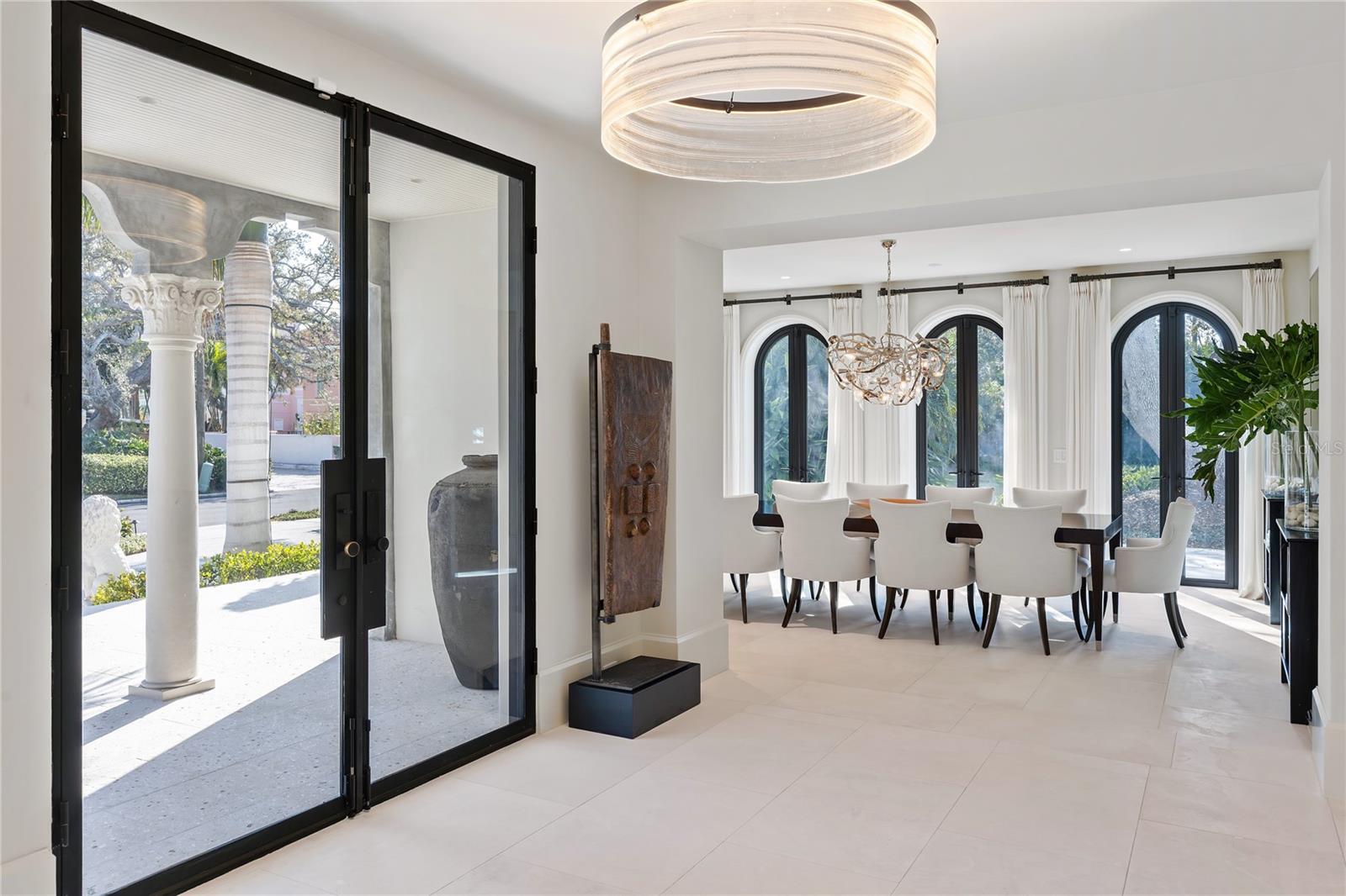 Listing photo id 4 for 416 Brightwaters Boulevard Ne