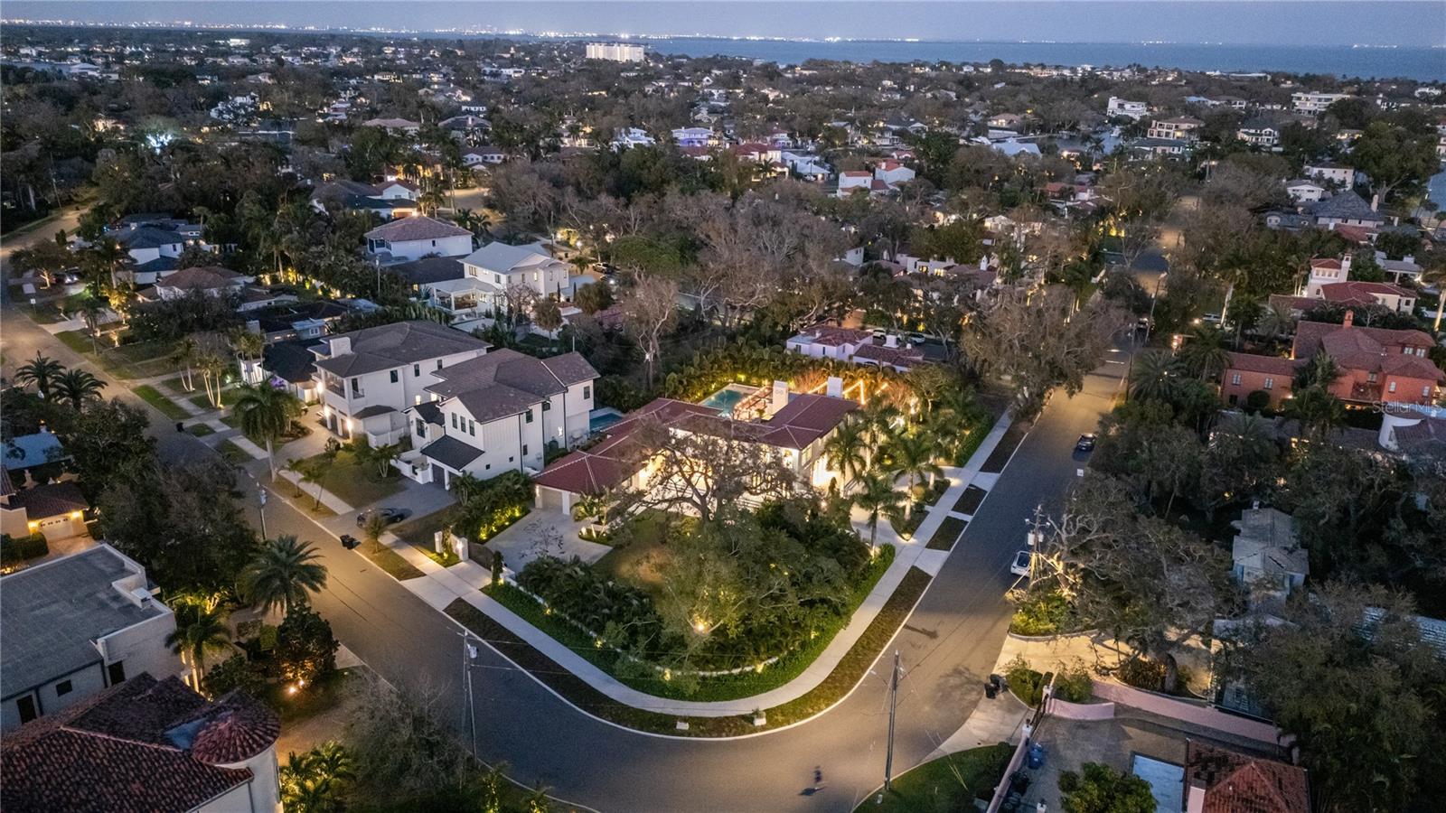 Listing photo id 59 for 416 Brightwaters Boulevard Ne