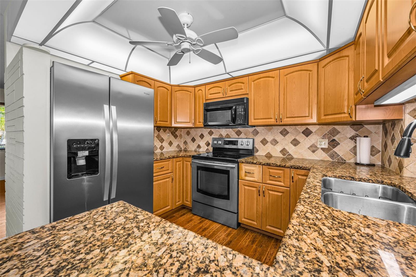 Image 11 of 28 For 11490 84th Avenue