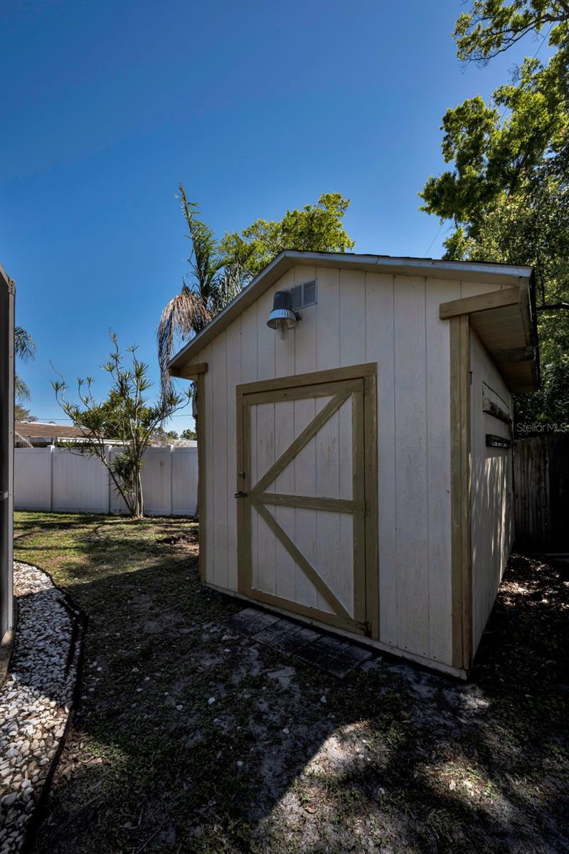 Image 27 of 28 For 11490 84th Avenue