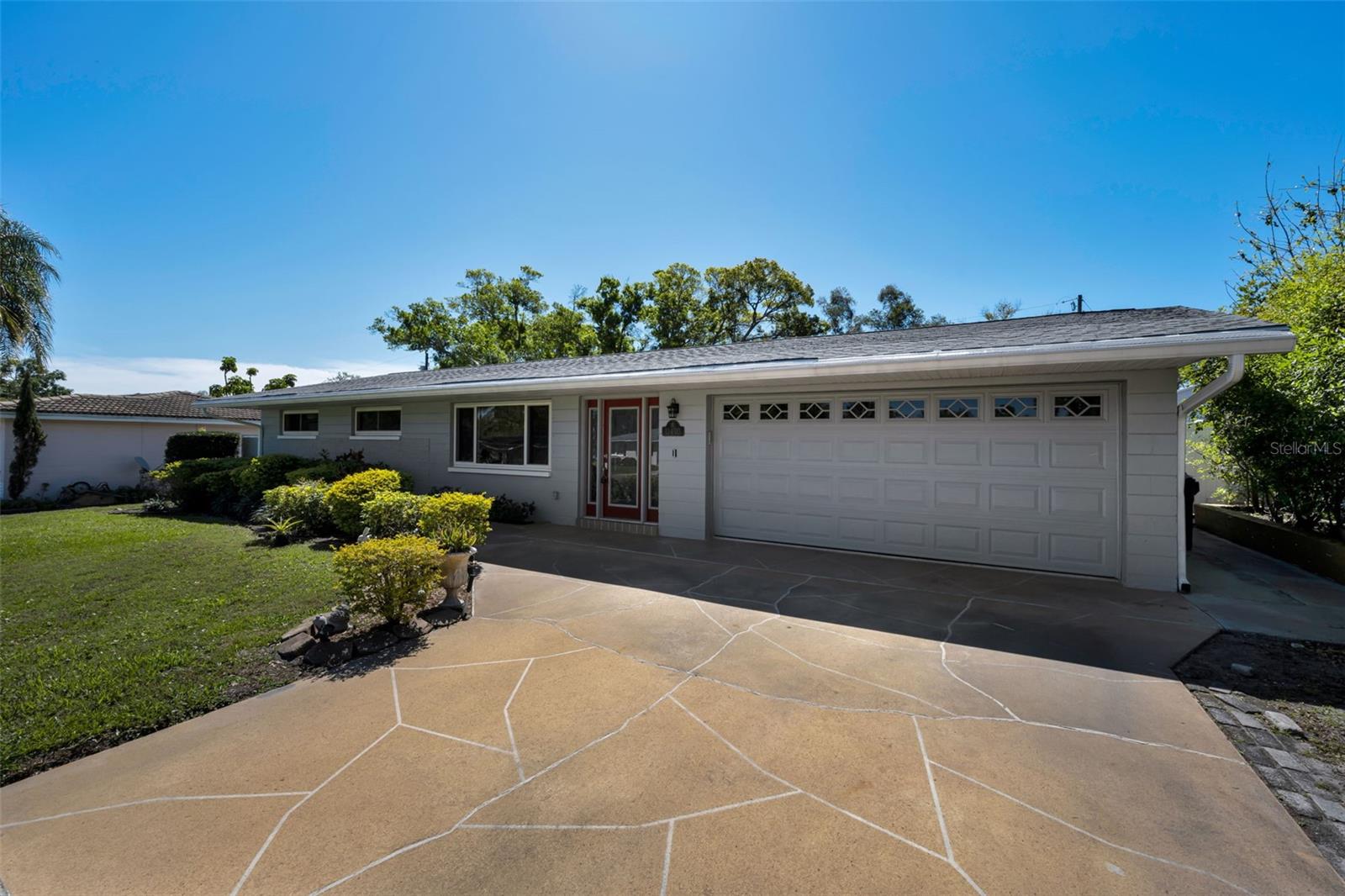 Image 4 of 28 For 11490 84th Avenue