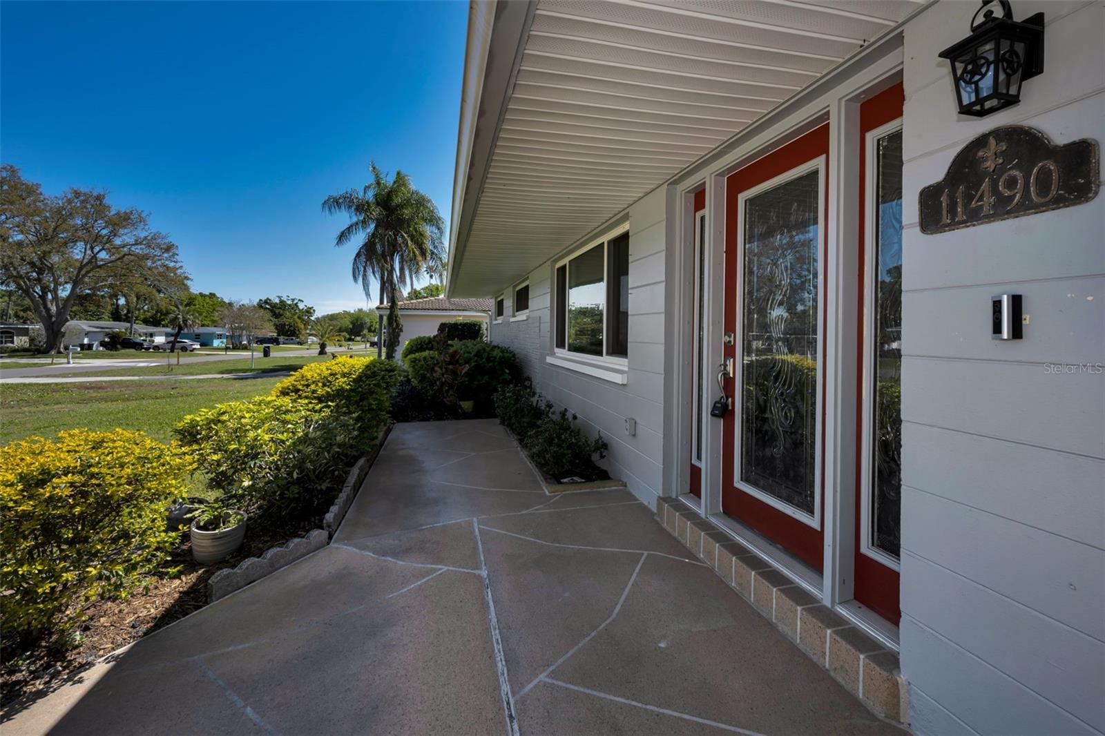 Image 5 of 28 For 11490 84th Avenue