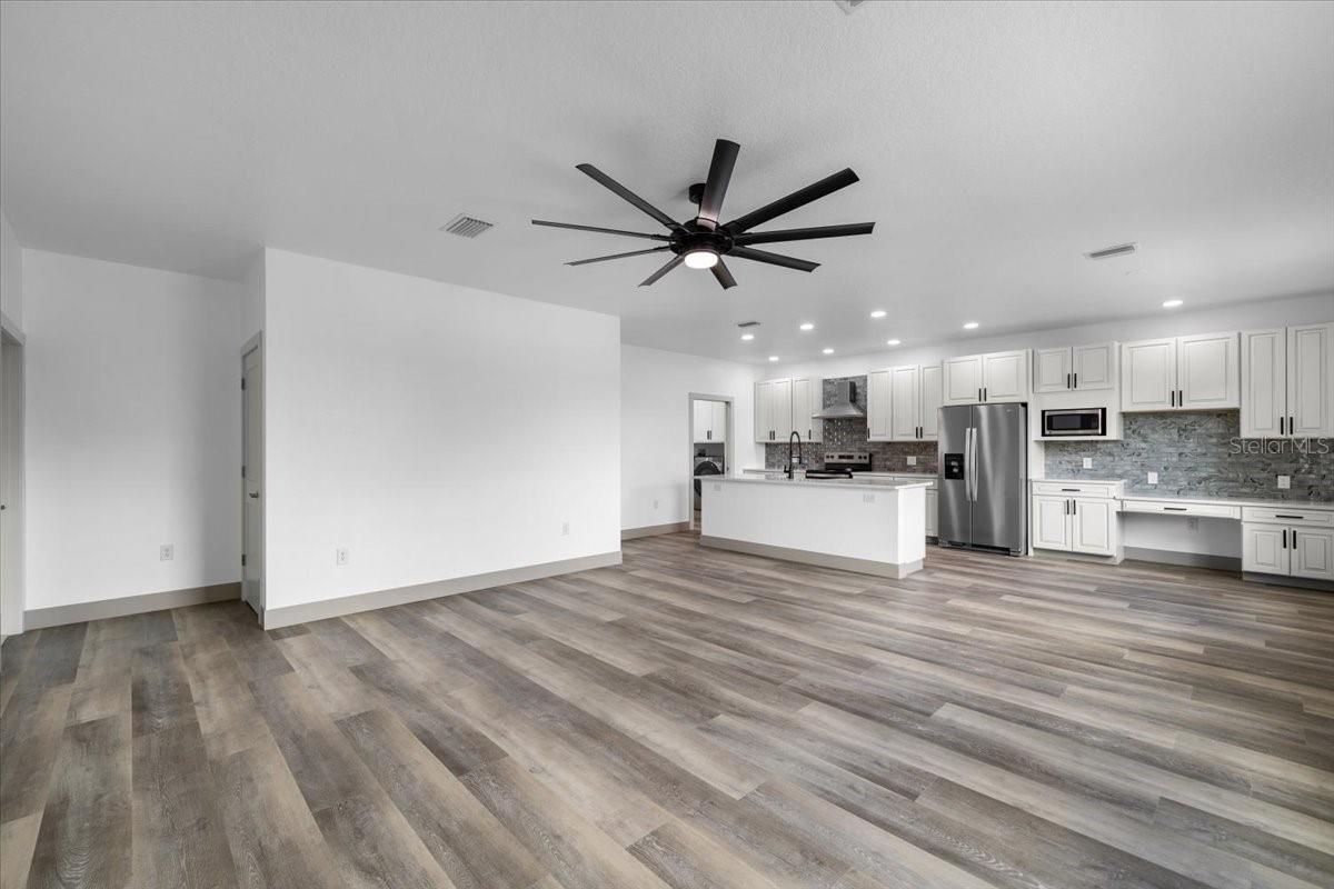 Image 6 of 40 For 5056 Oak Leaf Lane