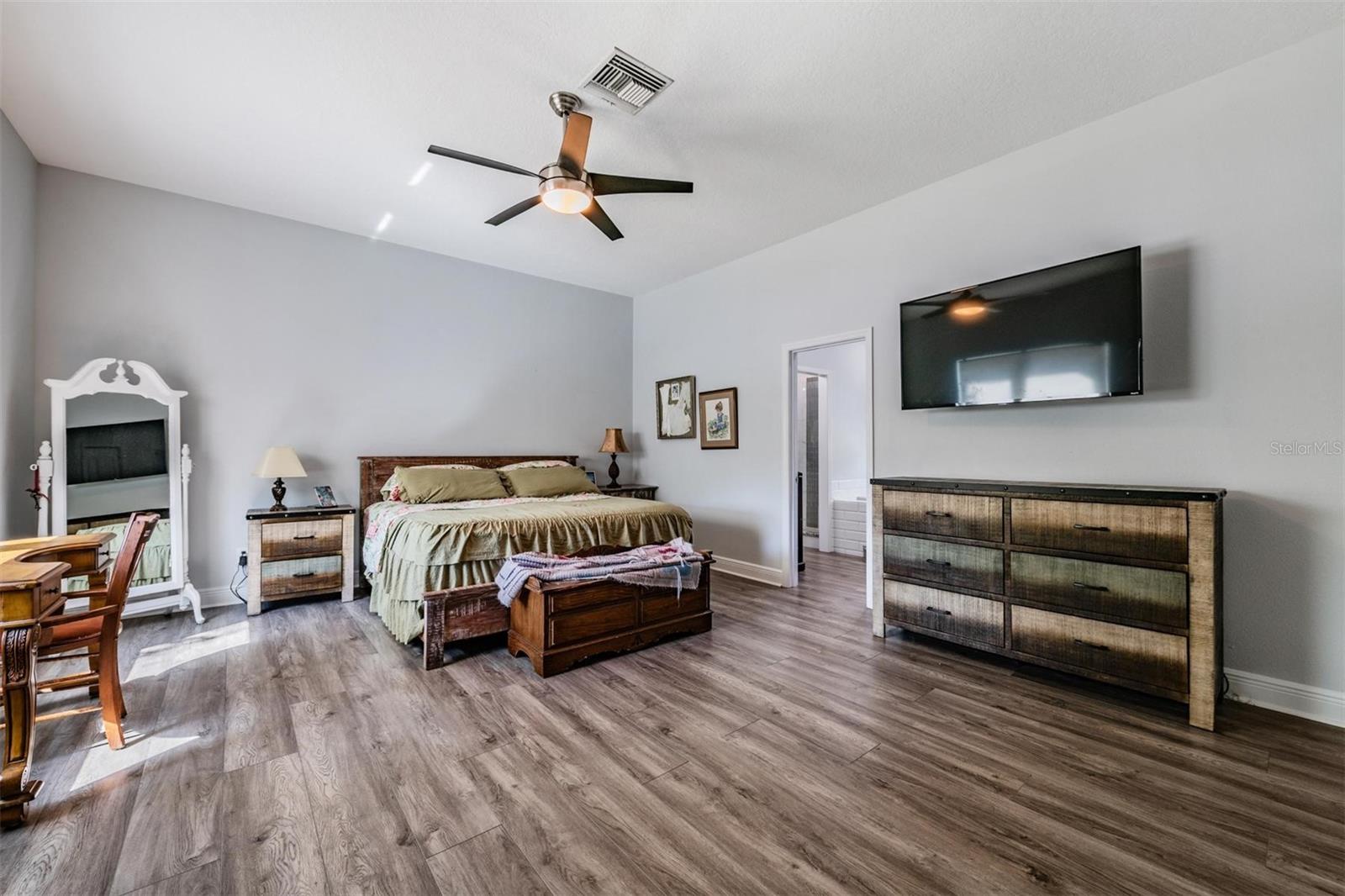 Image 15 of 54 For 3223 Harvest Moon Drive