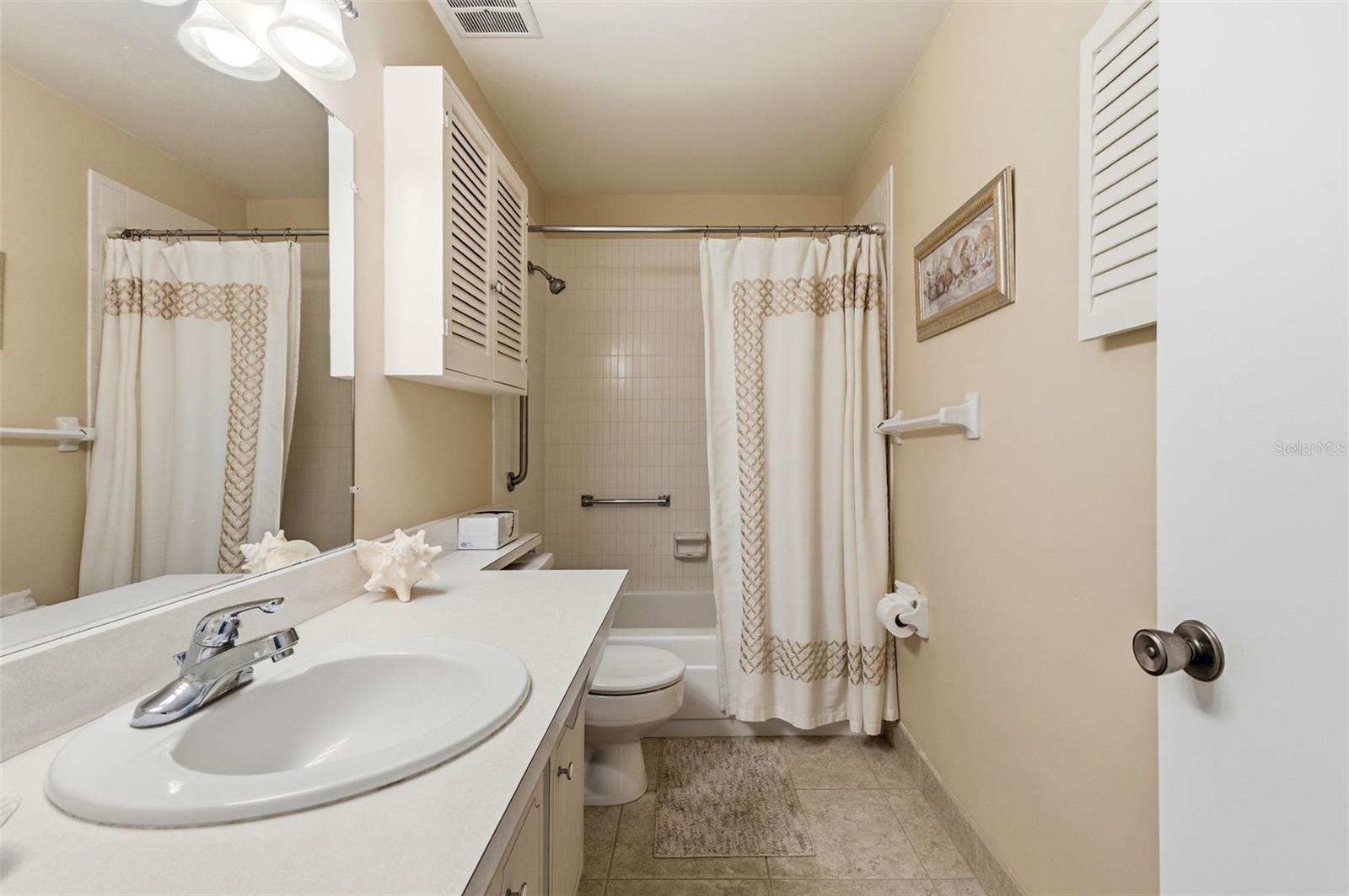 Image 11 of 44 For 650 Pinellas Point Drive S 230