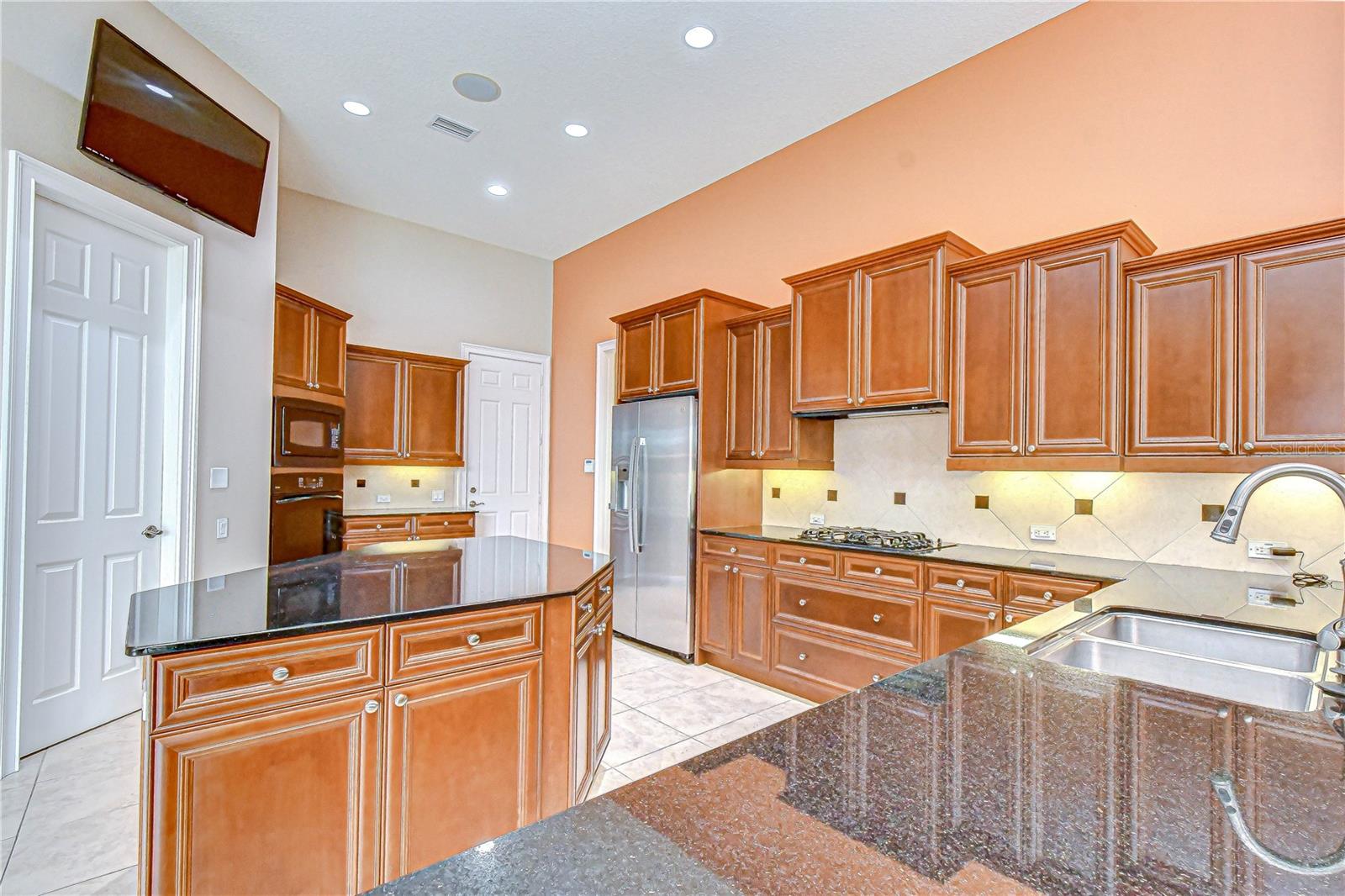 Listing photo id 31 for 21338 Lake Vienna Drive Drive