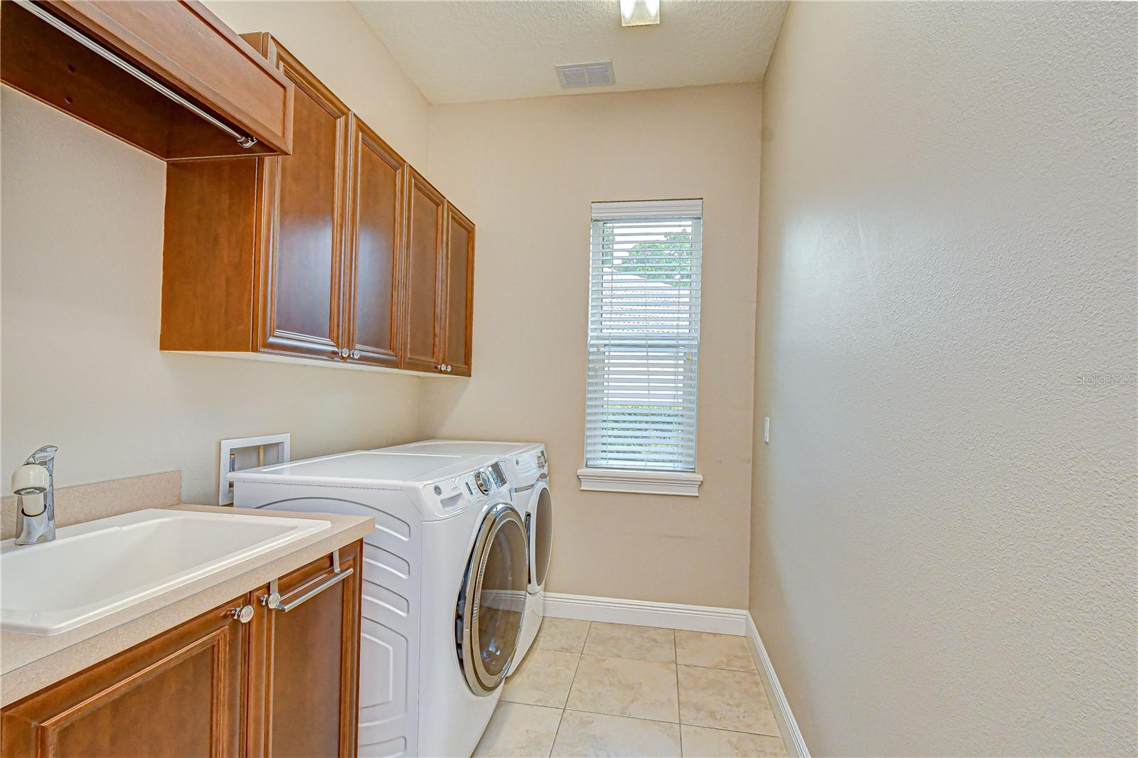 Listing photo id 52 for 21338 Lake Vienna Drive Drive