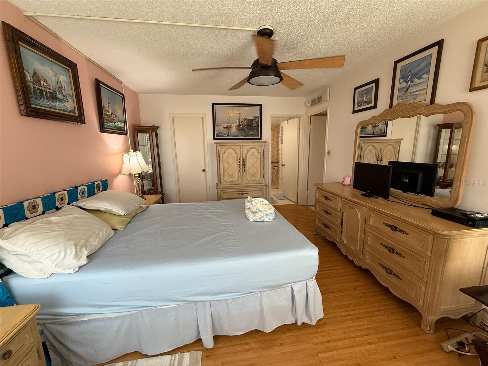 Image 15 of 21 For 7400 Sun Island Drive S 505