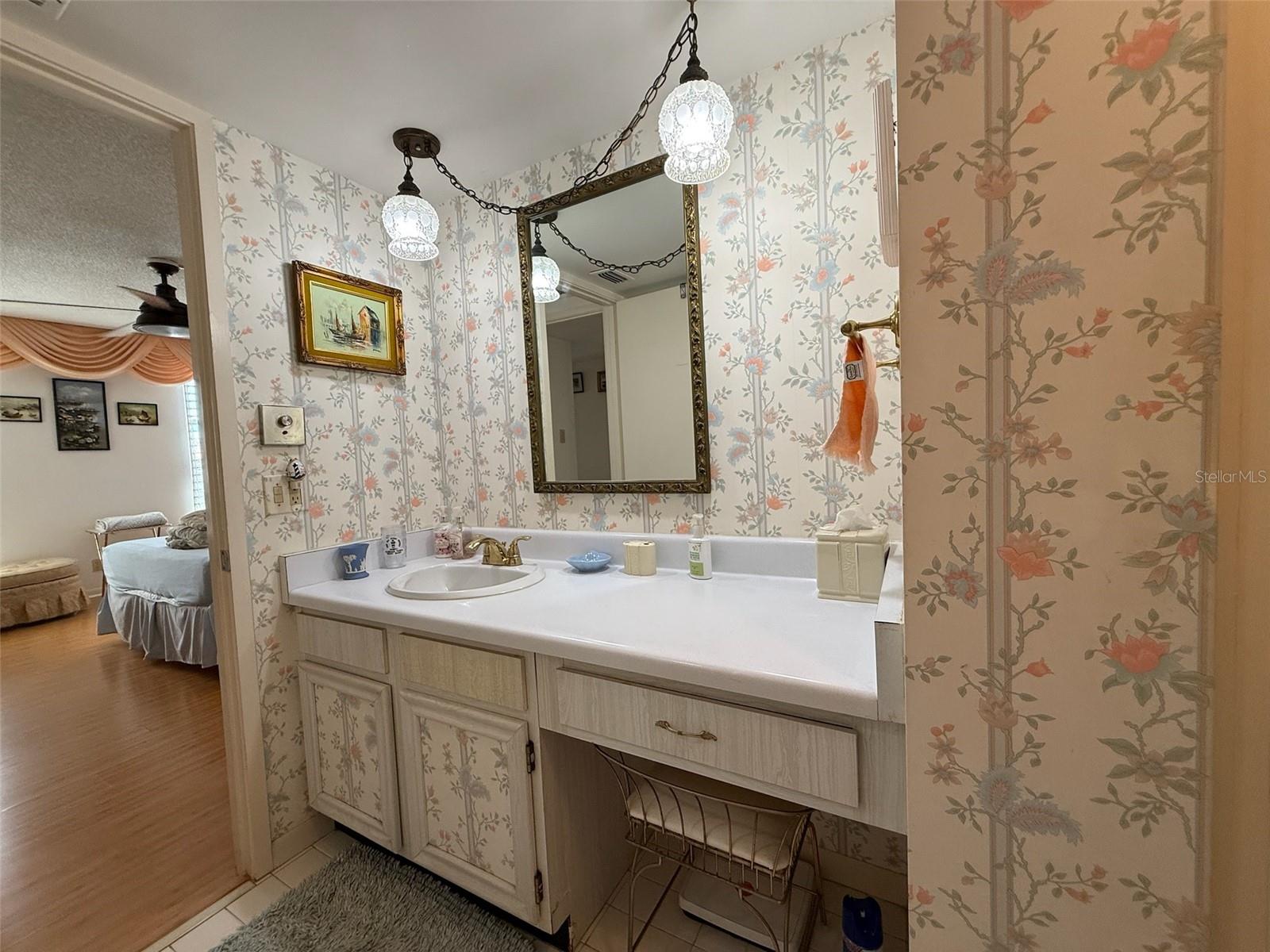 Image 18 of 21 For 7400 Sun Island Drive S 505