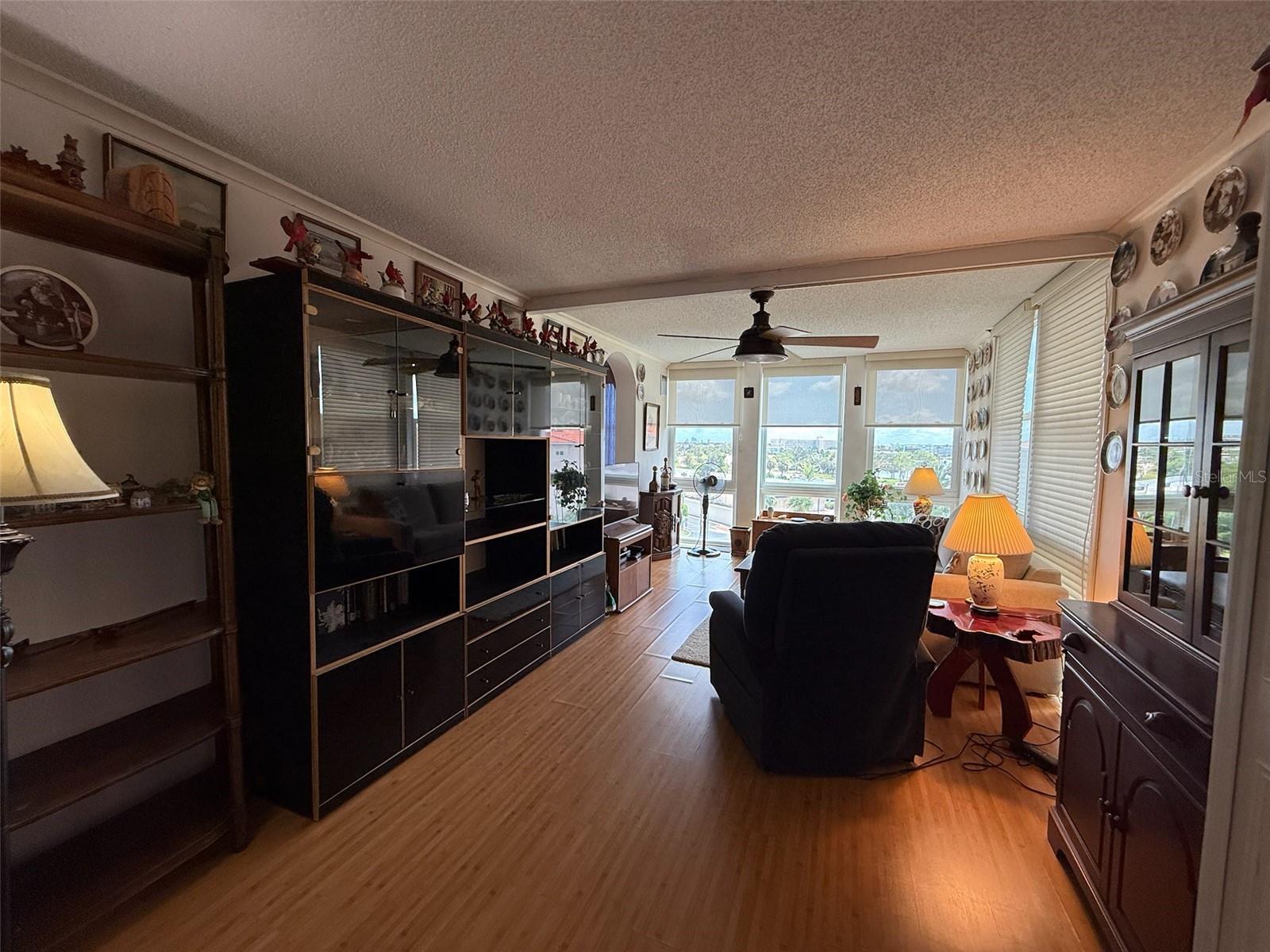 Image 7 of 21 For 7400 Sun Island Drive S 505