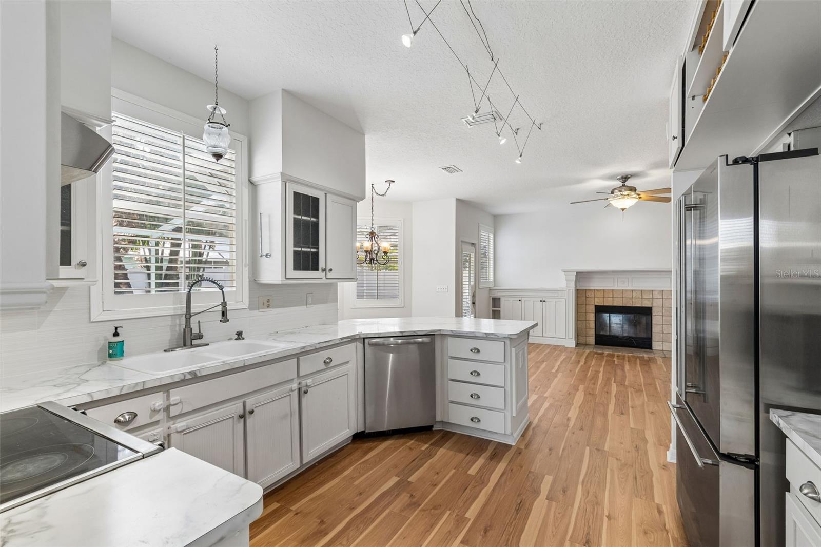 Image 10 of 60 For 3112 Coachman Avenue