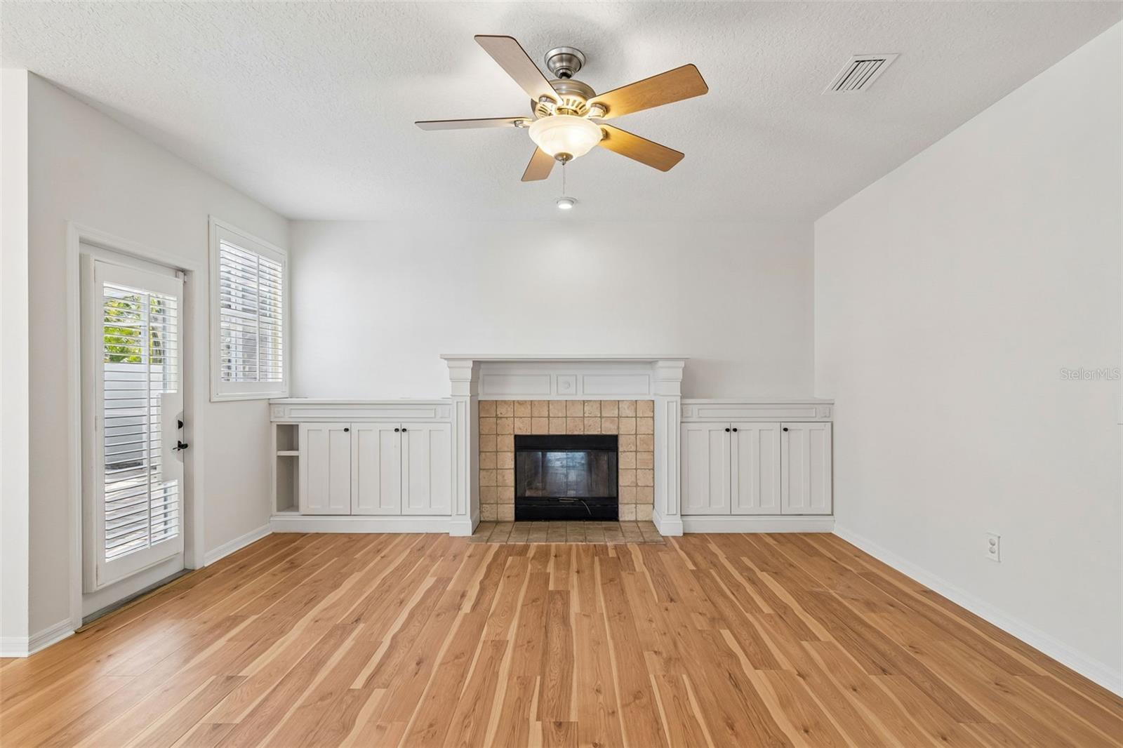 Image 18 of 60 For 3112 Coachman Avenue